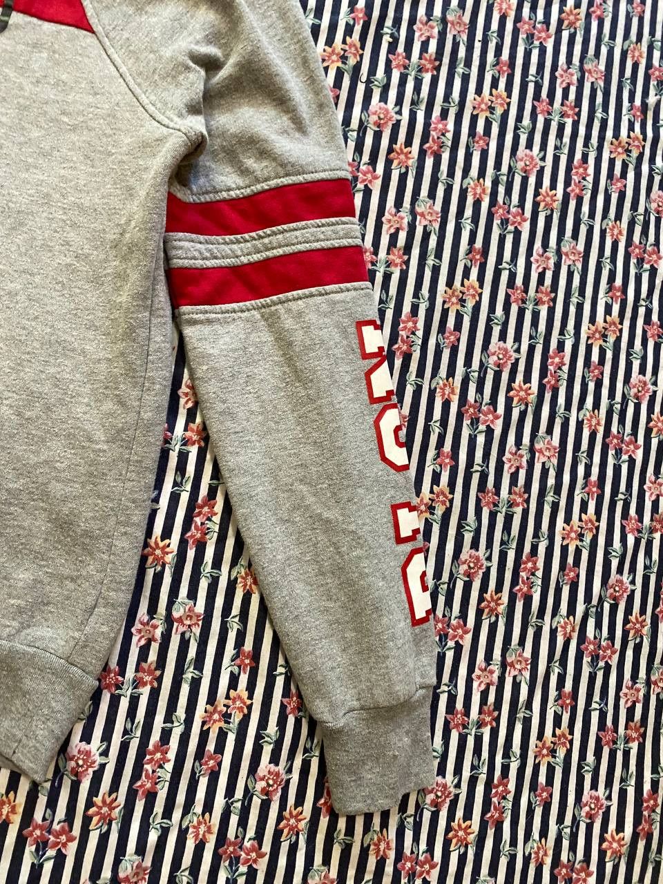 True Religion vintage streetwear True Religion big logo Sweatshirt hoodie Size US M / EU 48-50 / 2 - 5 Thumbnail