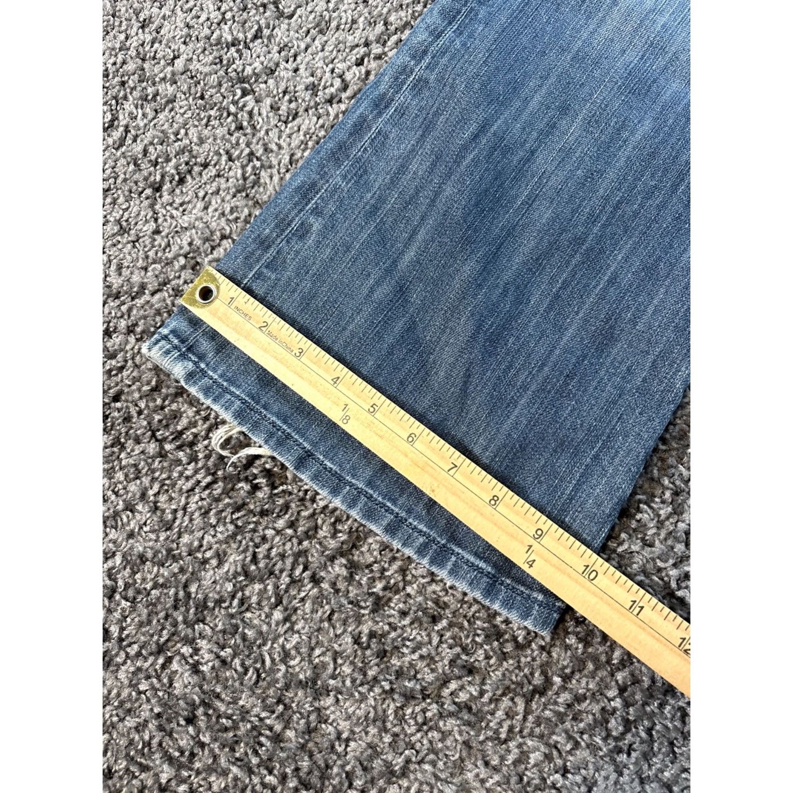 American Eagle Outfitters VINTAGE American Eagle Jeans Womens 30x31 Relaxed Bootcut Medium Wash Whiskered Size 30" / US 8 / IT 44 - 3 Thumbnail