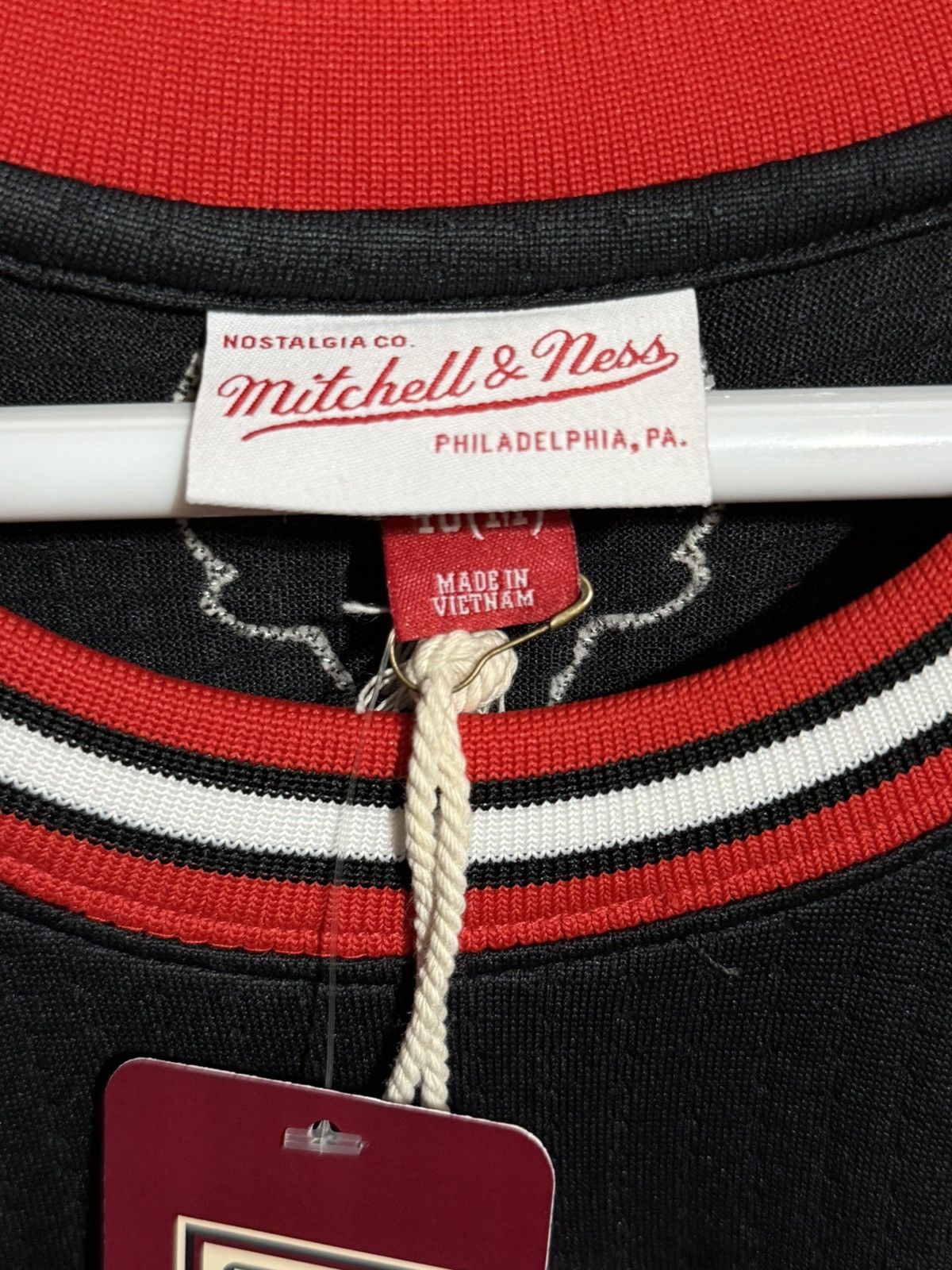 Mitchell & Ness Mitchell and Ness Authentic Derrick Rose Jersey Size US M / EU 48-50 / 2 - 5 Thumbnail