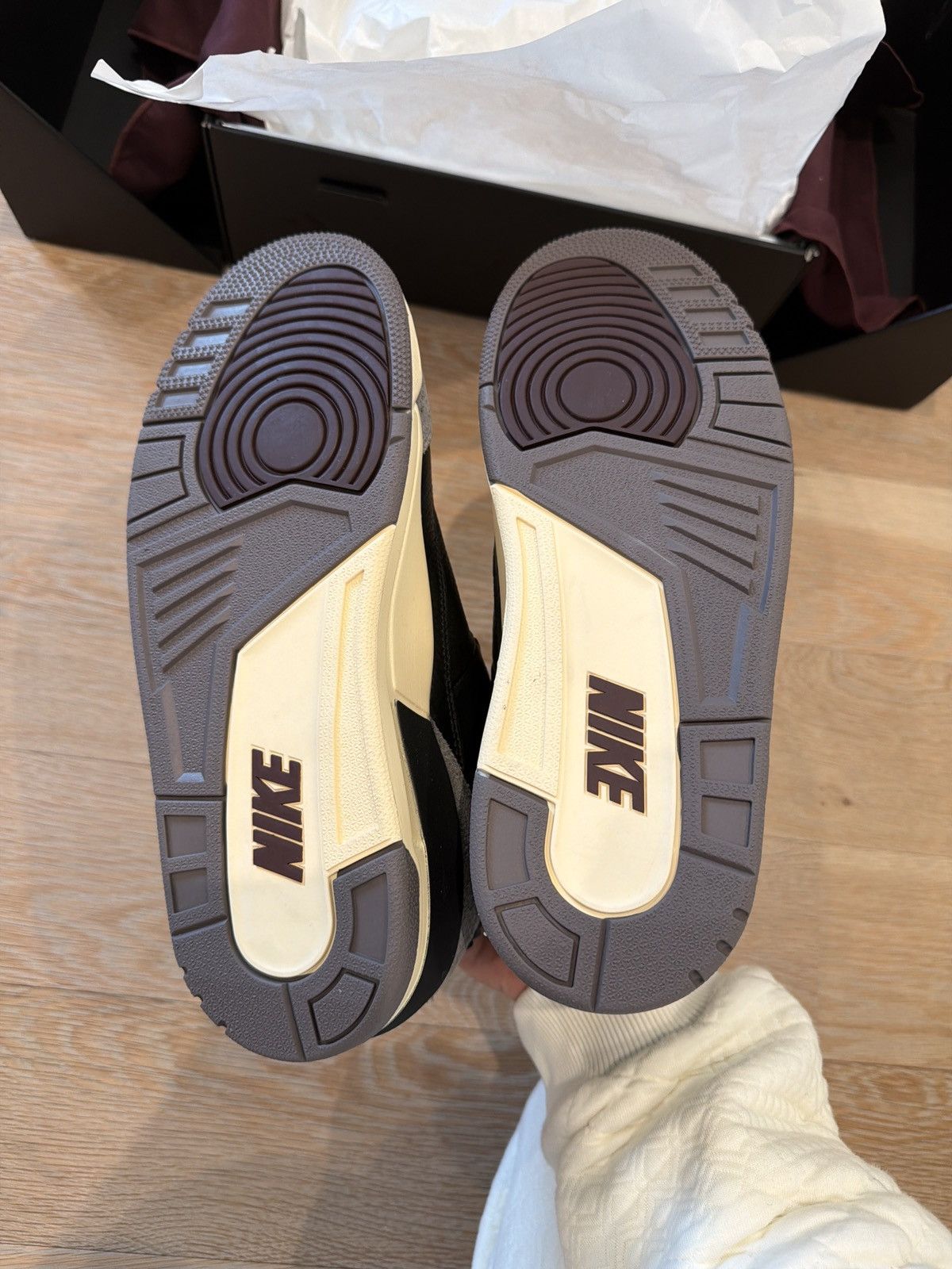A Ma Maniere × Nike Air Jordan 3 Retro OG SP Nike & A Ma Maniere Men 9US Size US 9 / EU 42 - 3 Thumbnail