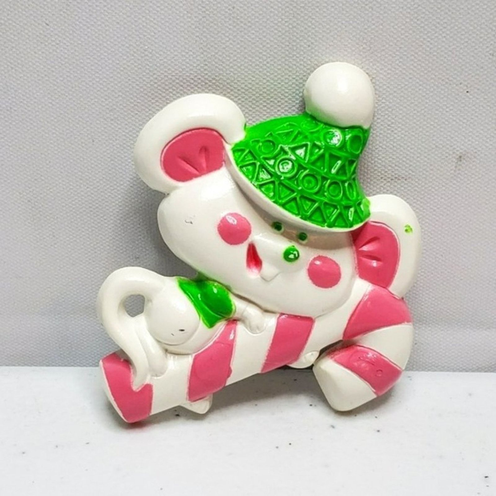 Vintage Avon Lickety Stick Christmas Mouse Pin Pal Brooch Vintage Size ONE SIZE - 1 Thumbnail