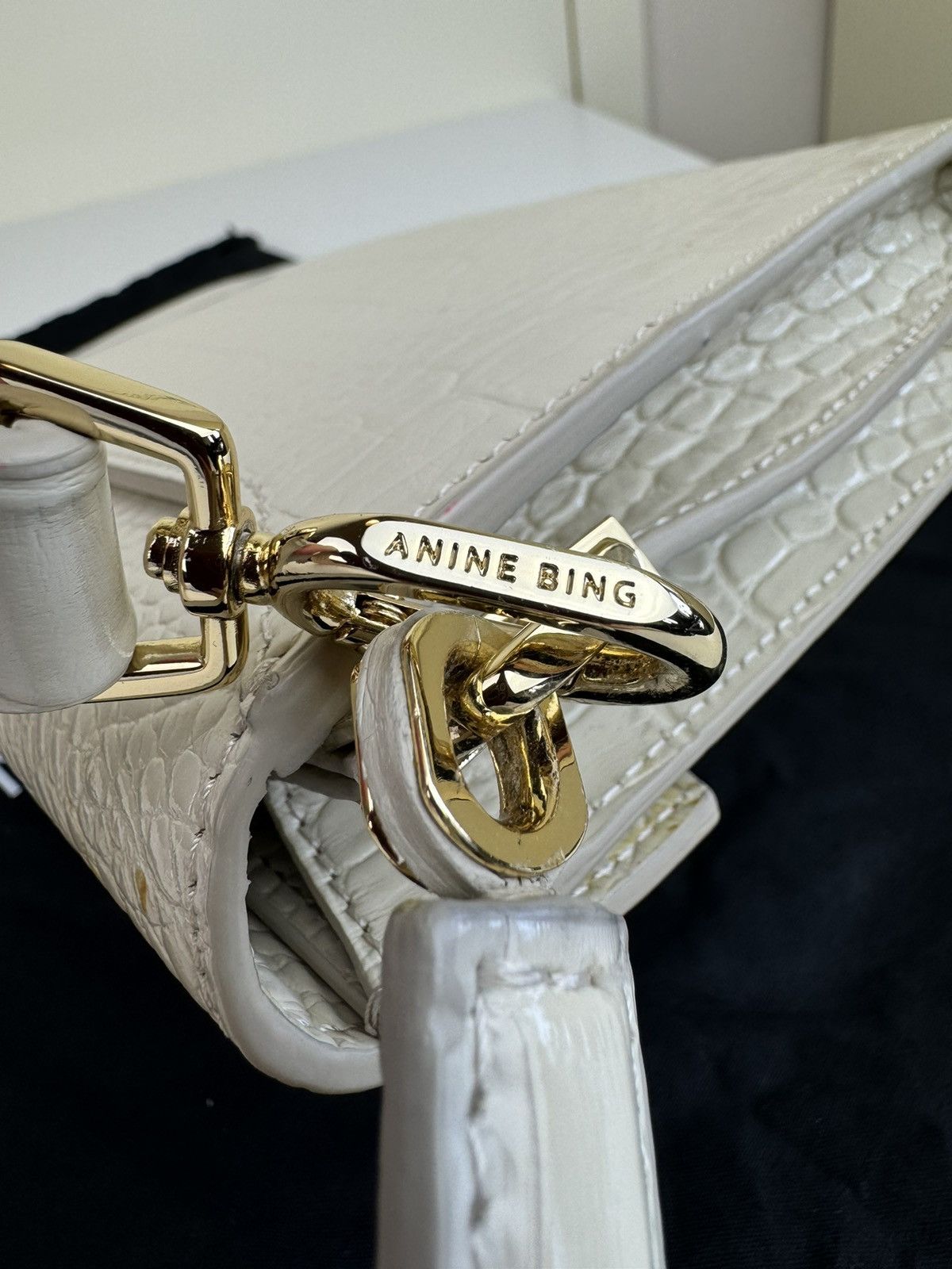 Anine Bing Anine Bing Colette leather croco embossed bag hand crossbody Size ONE SIZE - 14 Thumbnail