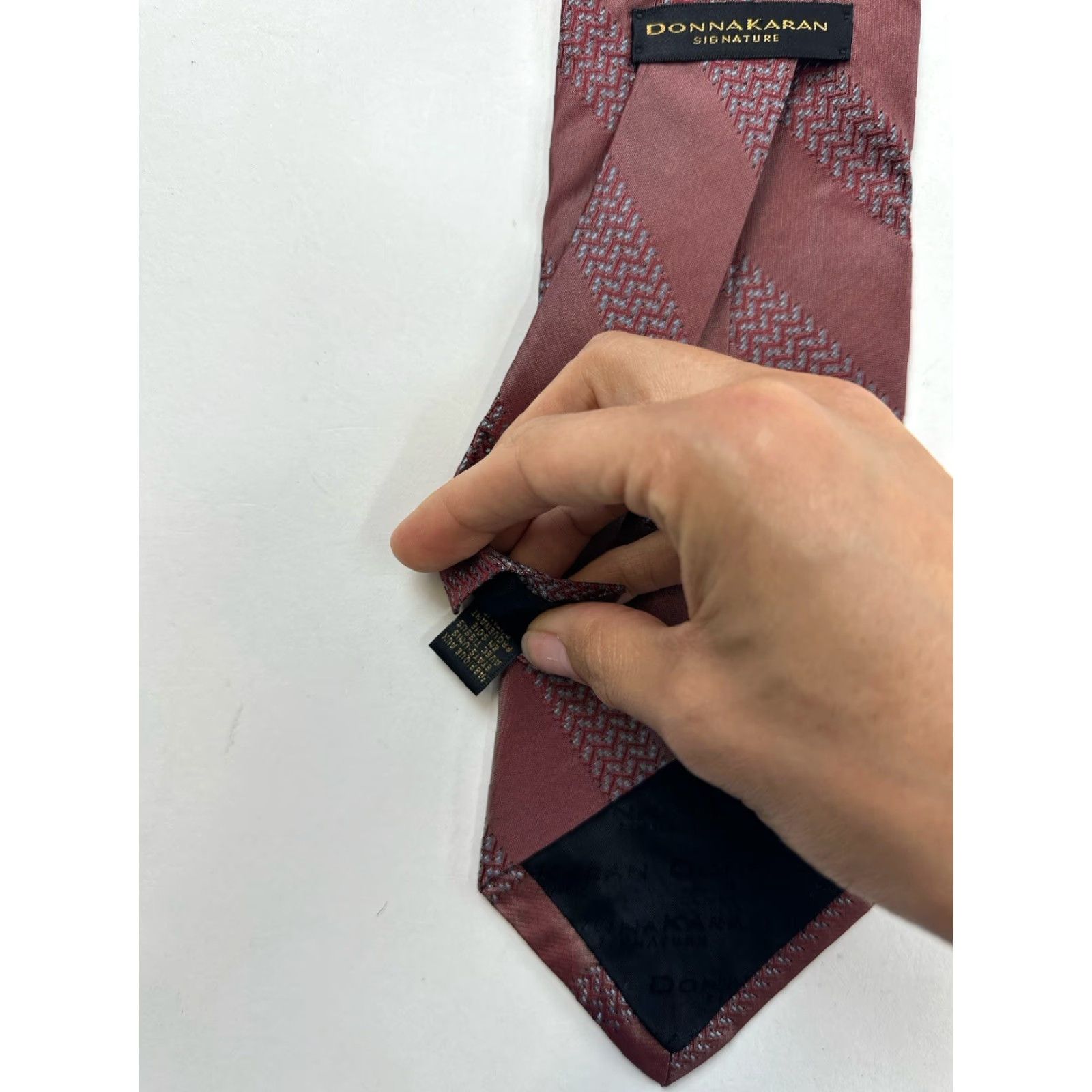 Donna Karan Vintage Donna Karan Neck Tie Men’s 56” Red Striped Silk USA Size ONE SIZE - 5 Thumbnail