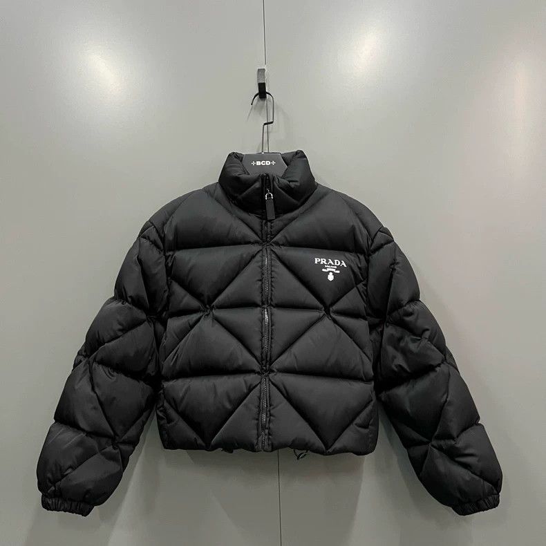 Prada Prada Puffer Jacket with Triangle Logo Size US M / EU 48-50 / 2 - 1 Thumbnail