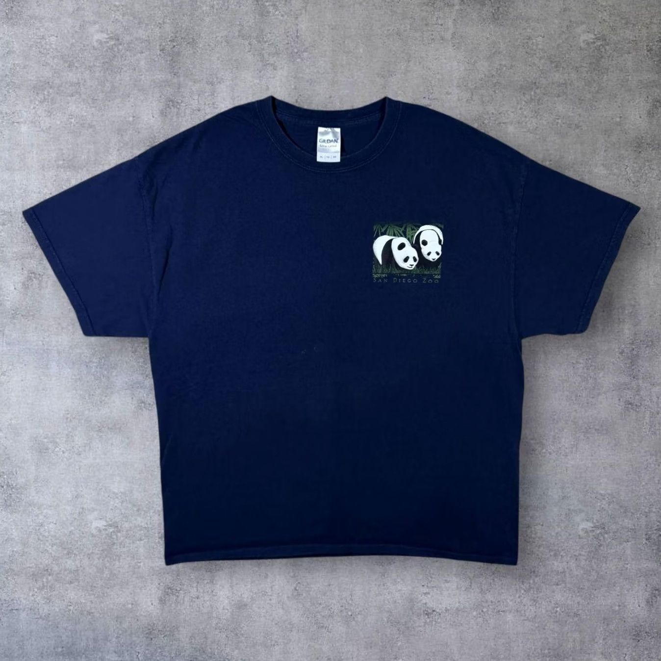 Gildan San Diego Zoo Panda Navy Blue T-Shirt XL Mens Short Sleeve Cotton 100% Gildan Size US XL / EU 56 / 4 - 2 Thumbnail
