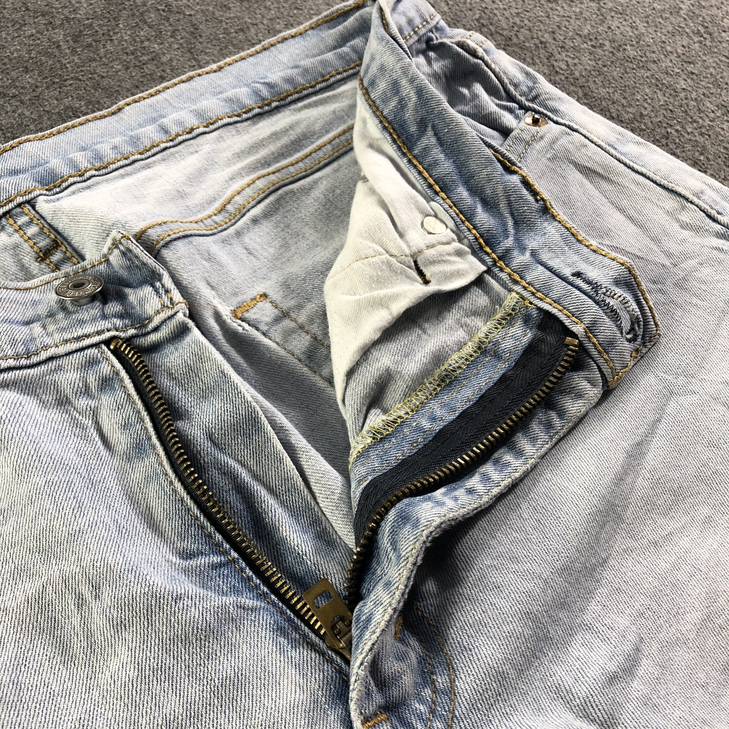 Levi's Vintage Light Wash Levis 514 Jeans-J3720 Size US 36 / EU 52 - 9 Thumbnail