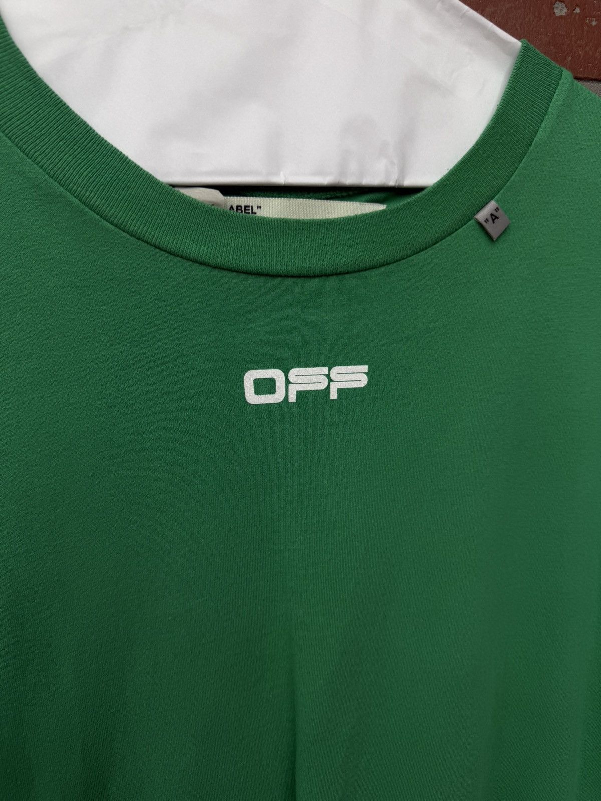 Off-White Off White Tee Shirt Size XL Green Clean Condition 🧼 Size US XL / EU 56 / 4 - 6 Thumbnail