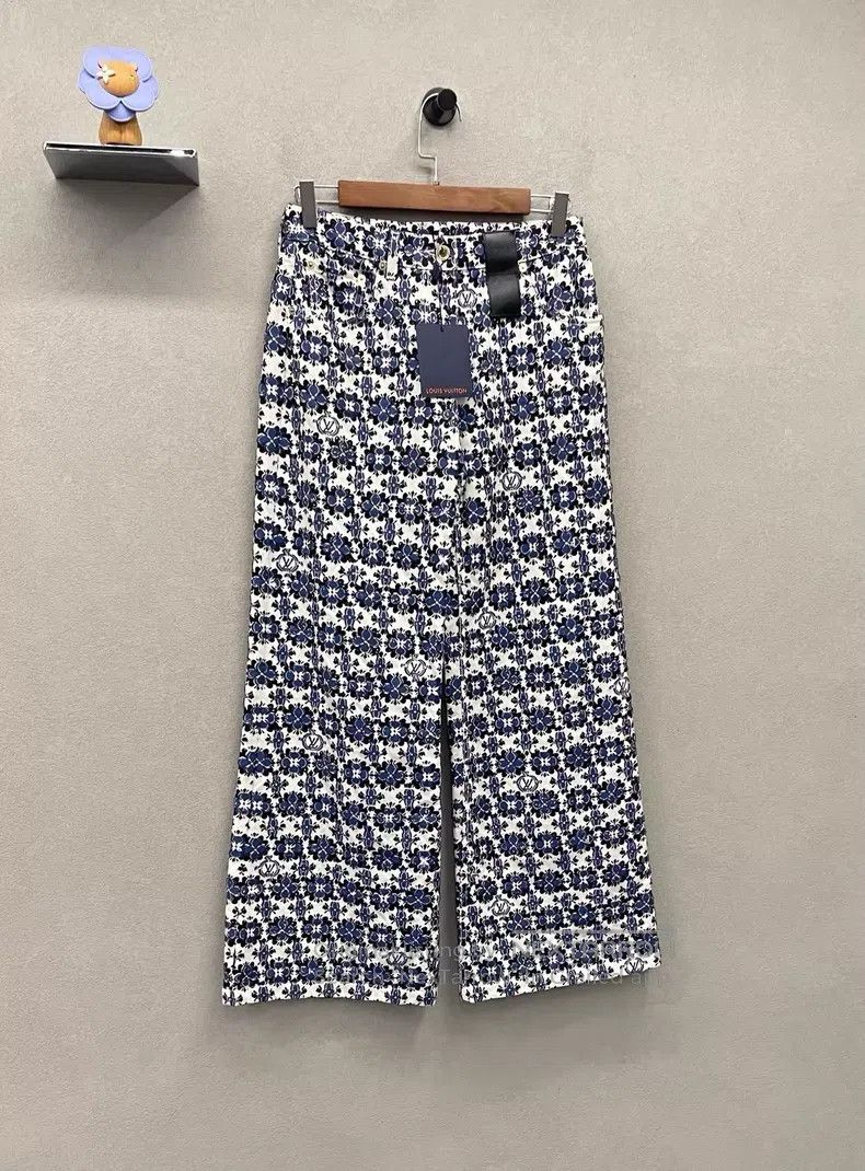 Louis Vuitton Louis Vuitton Blue Full Flower Jeans Size US 36 / EU 52 - 3 Thumbnail