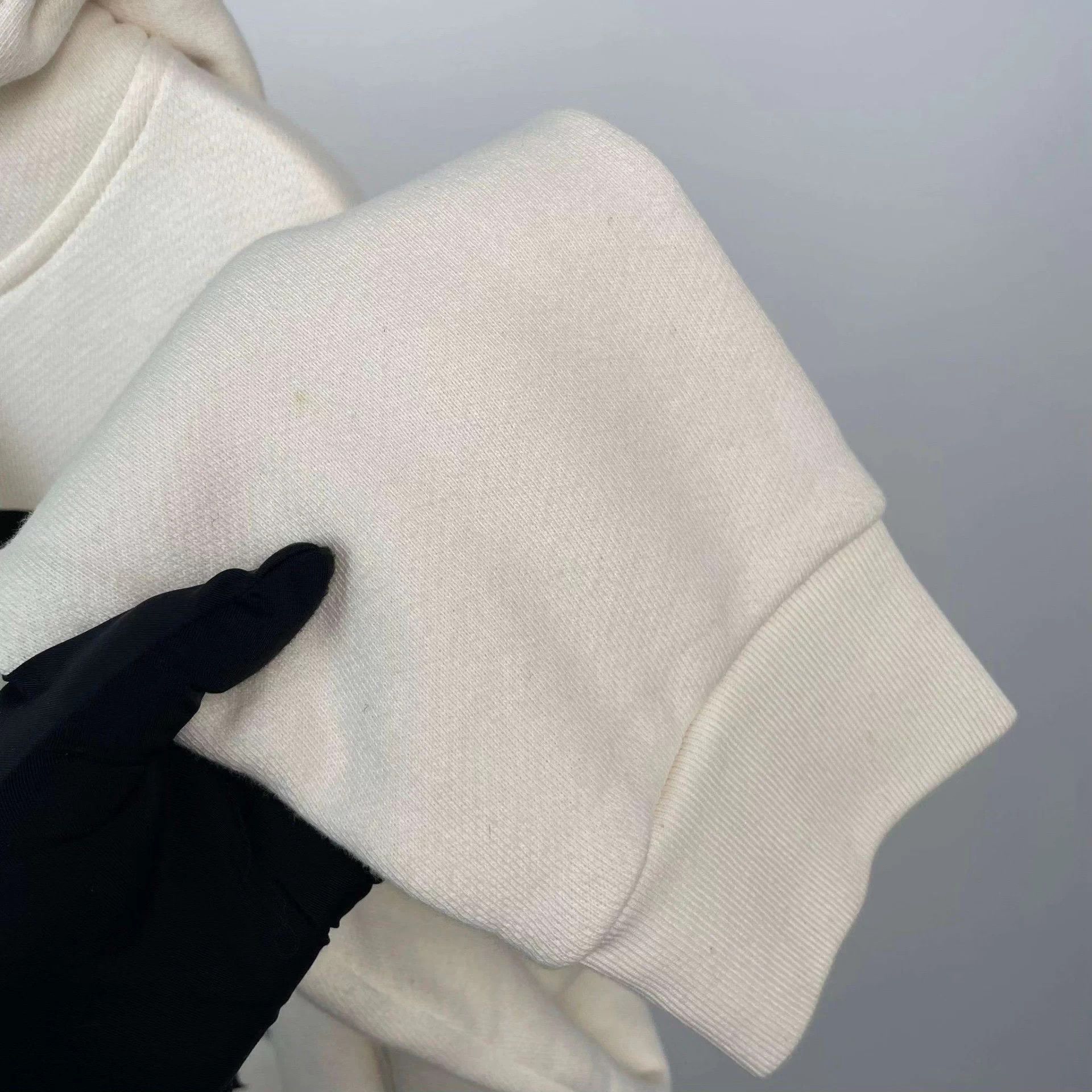 Gucci Gucci Mickey Mouse Beige Long-sleeve L Size L / US 10 / IT 46 - 8 Thumbnail