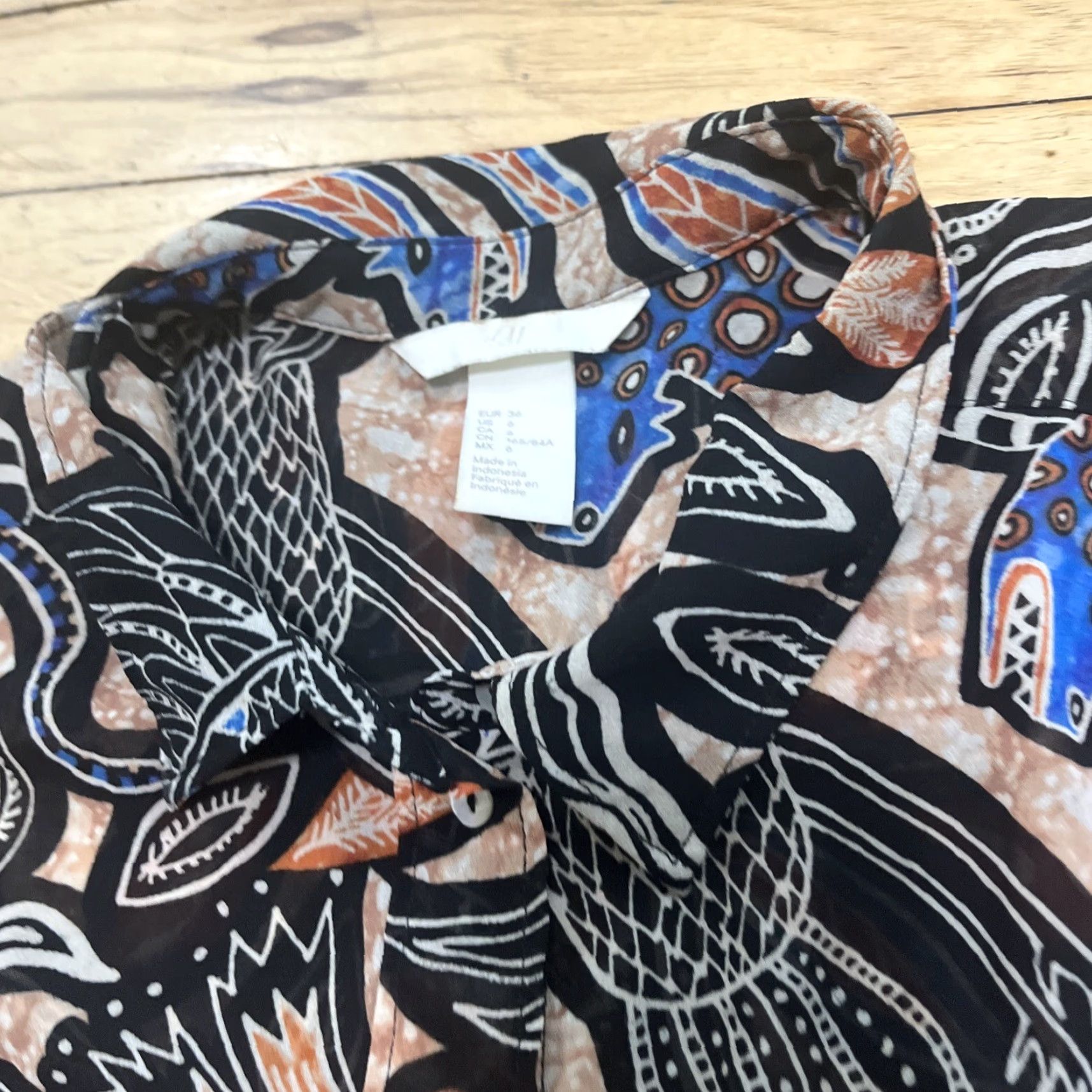 H&M H&M Tank Top Button Shirt Women M Lizard Print Southwestern Aztec Boho Sheer M Size M / US 6-8 / IT 42-44 - 5 Thumbnail