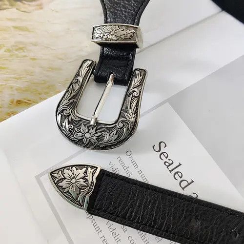 VIBE Black pop star studded belt Size ONE SIZE - 7 Thumbnail