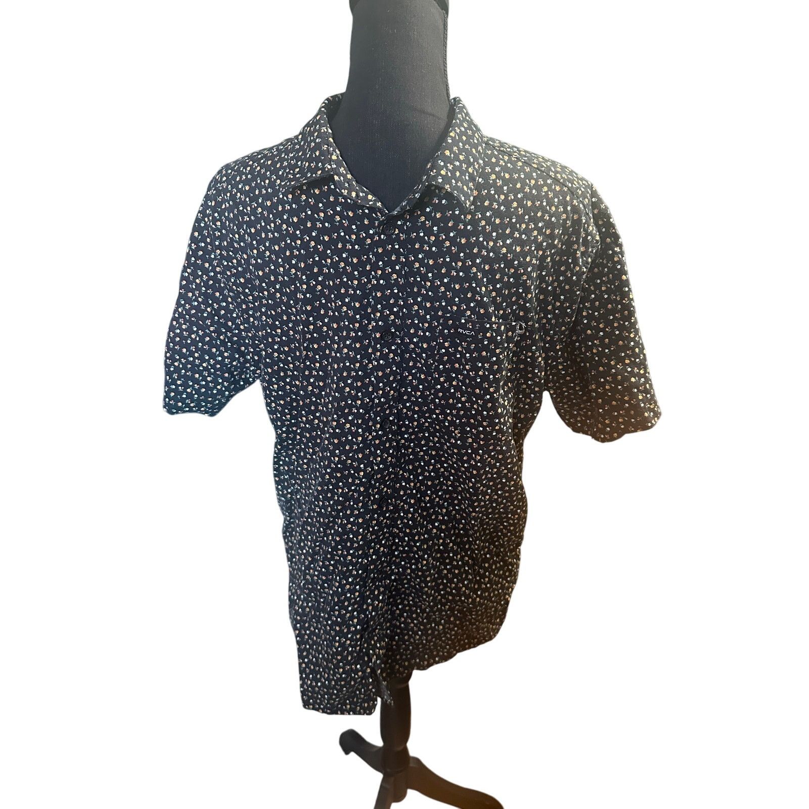 RVCA RVCA Black Floral Short Sleeve Button Up Shirt Size US L / EU 52-54 / 3 - 1 Thumbnail