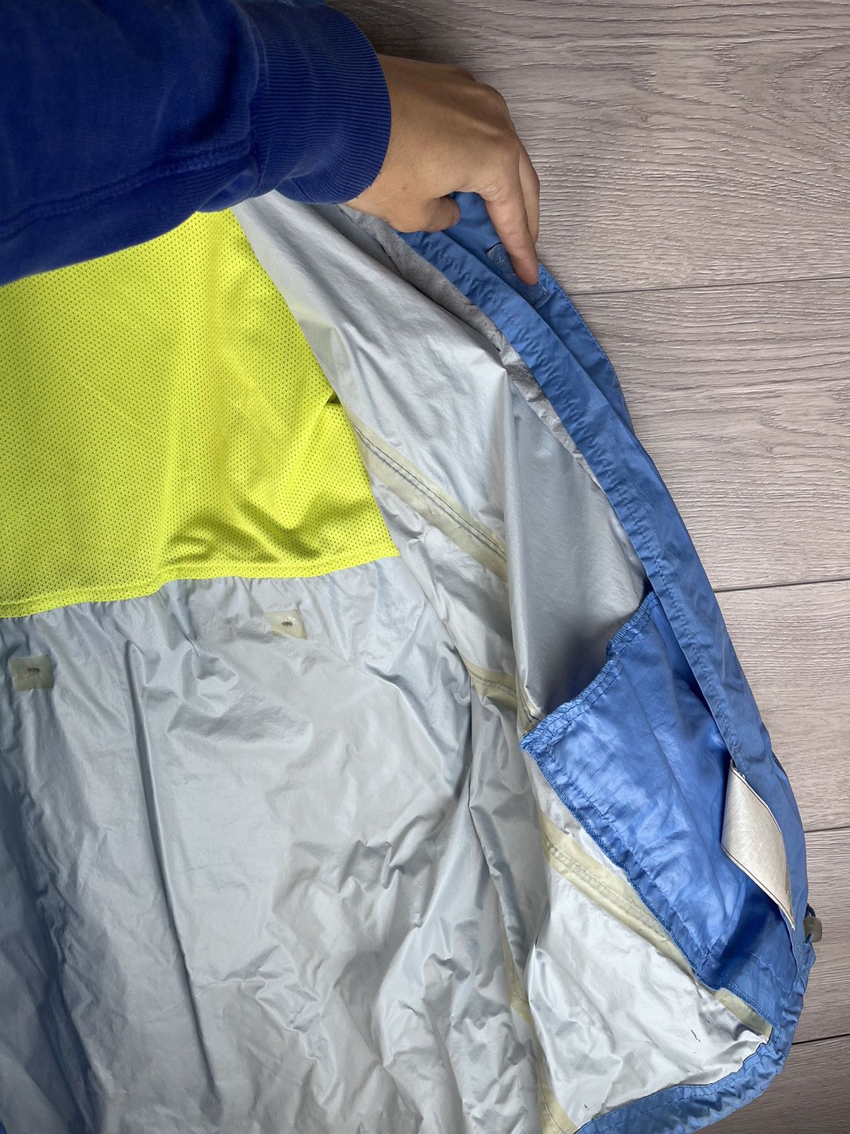 Nike vintage 90s nike windbreaker jacket mens size L Size US L / EU 52-54 / 3 - 7 Thumbnail