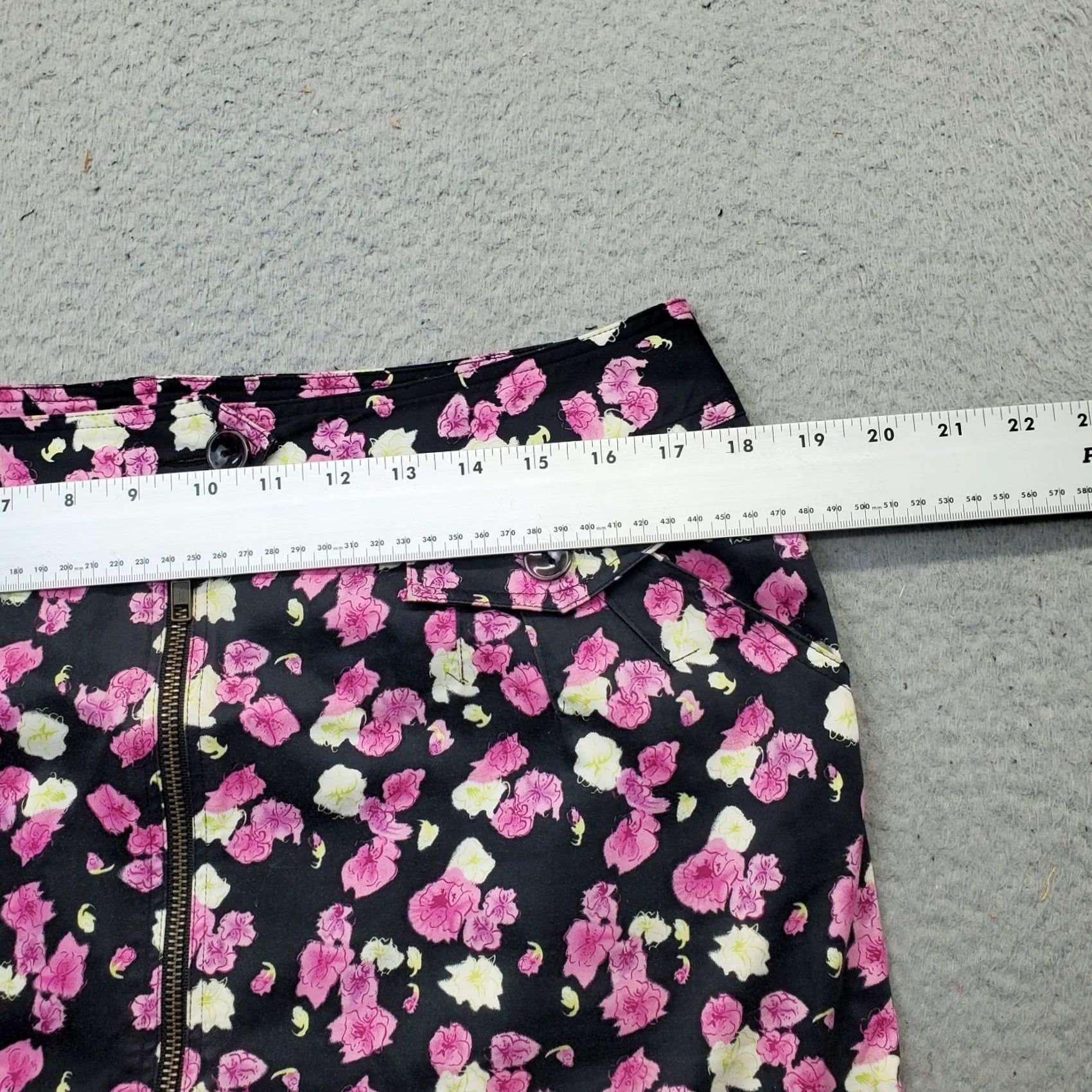 Nicole Miller Nicole Miller Skirt Womens 12 Multi Floral Stretch Front Zip Pencil Short Vintage: No Mens Women Girls Size 34" / US 12 / IT 48 - 4 Thumbnail