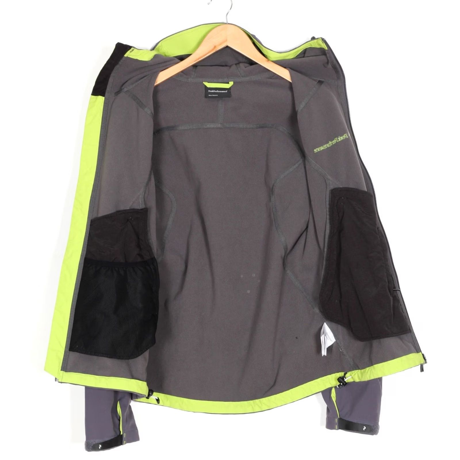 Peak Performance PEAK PERFORMANCE Hooded Jacket Men M Soft Shell Ski Outdoor Hiking MJ6394 Jacket Size US M / EU 48-50 / 2 - 5 Thumbnail