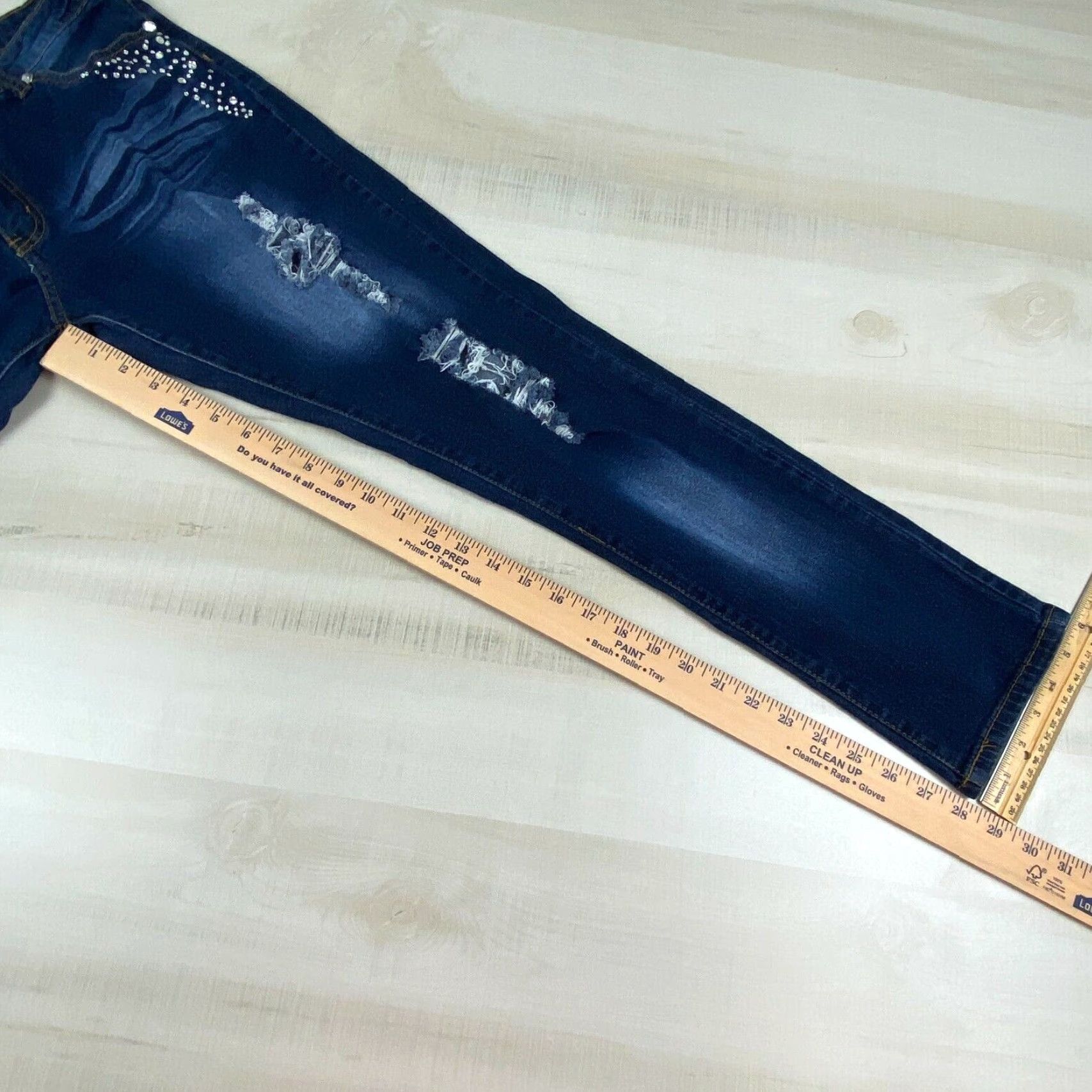 Vintage Klip Womens Skinny Juniors Rhinestones Distressed Bling Jeans 13 Medium Wash Size 34" / US 12 / IT 48 - 7 Thumbnail