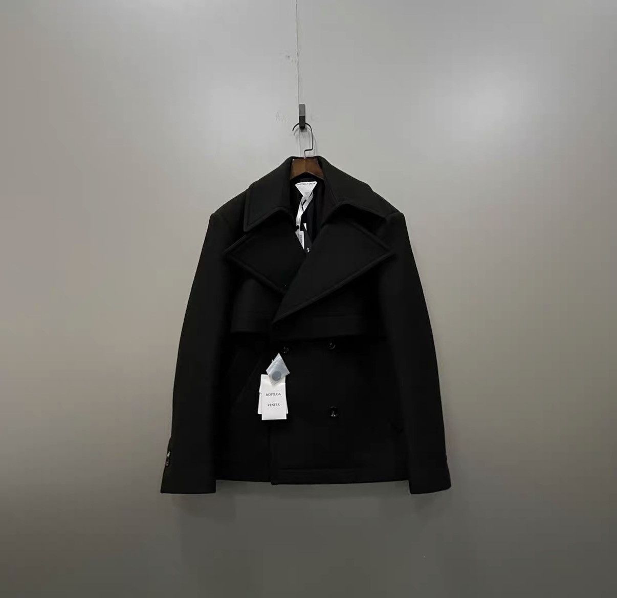 Bottega Veneta Bottega Veneta Black Double-Breasted Short Coat J 41 Size XL / US 12-14 / IT 48-50 - 1 Thumbnail