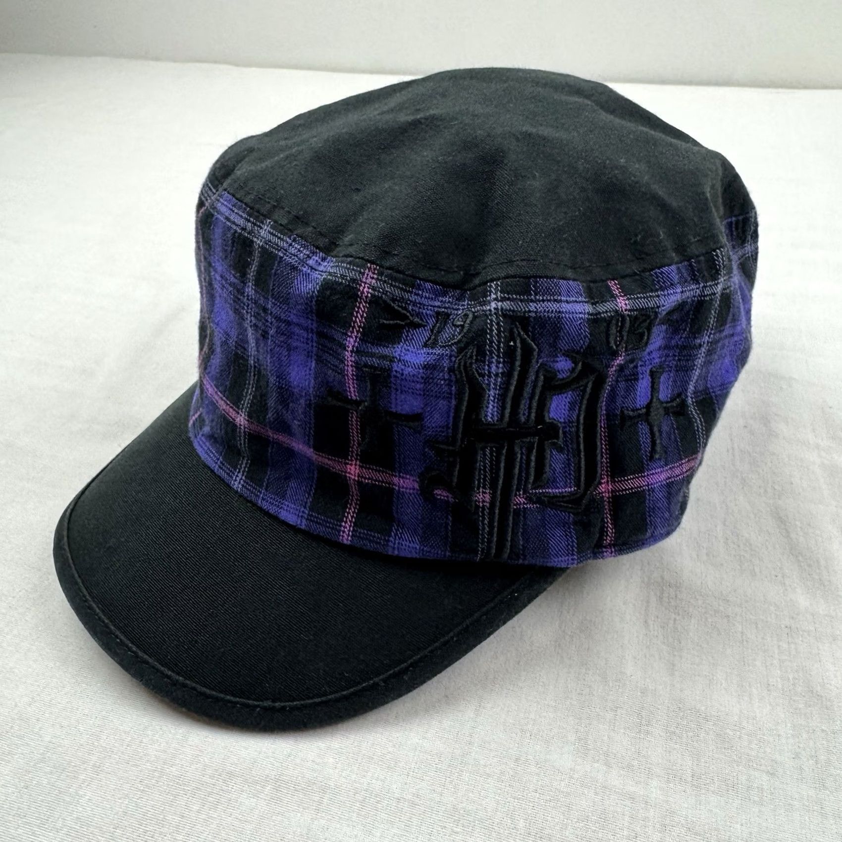 Harley Davidson VINTAGE Harley Davidson Hat Womens OSFM Plaid Y2K Hipster Punk Goth Biker 2003 Mens Women Size ONE SIZE - 2 Thumbnail