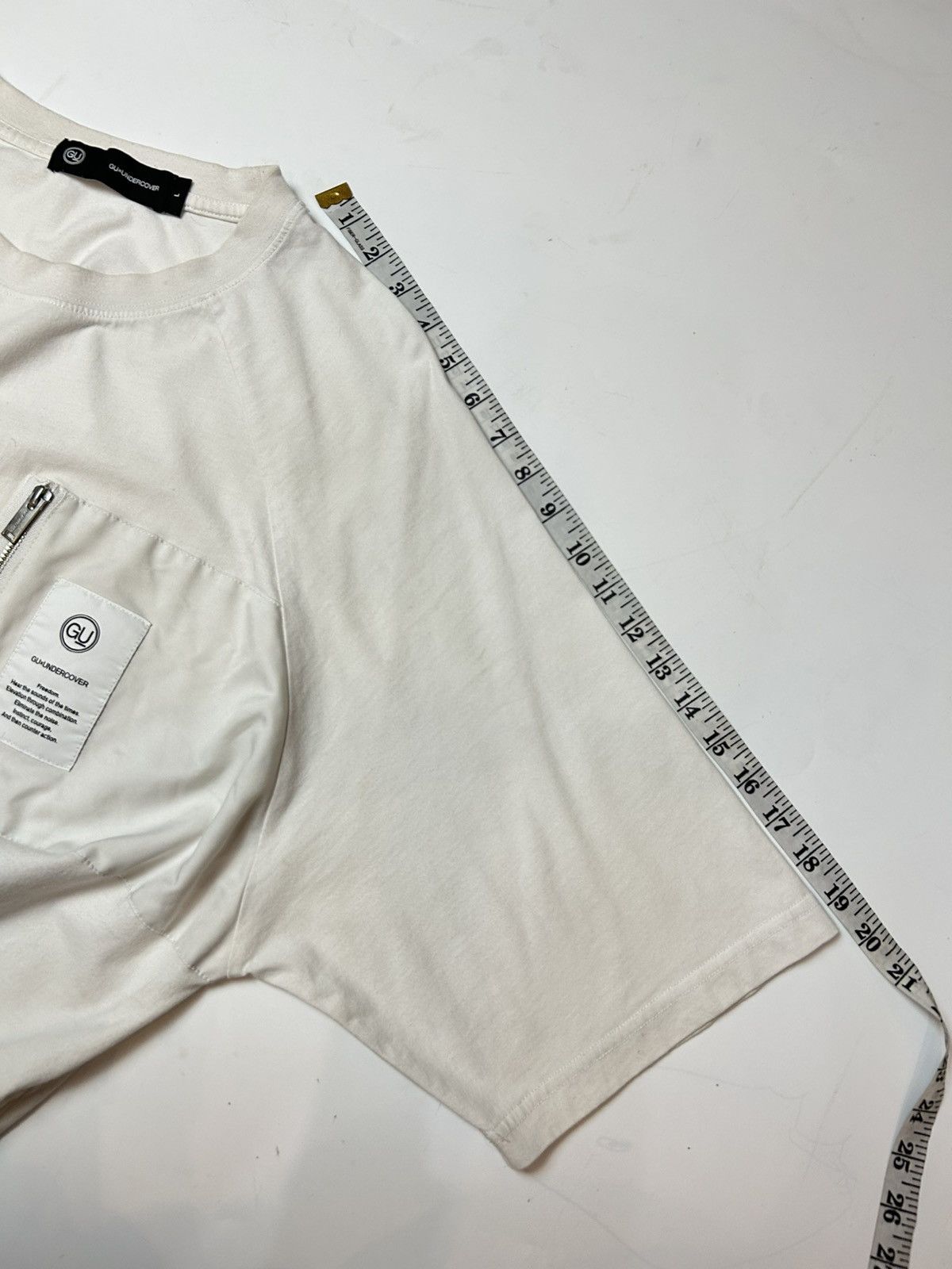 GU × Japanese Brand × Undercover GU X UNDERCOVER WHITE SHORT SLEEVE T-SHIRT Size US L / EU 52-54 / 3 - 7 Thumbnail