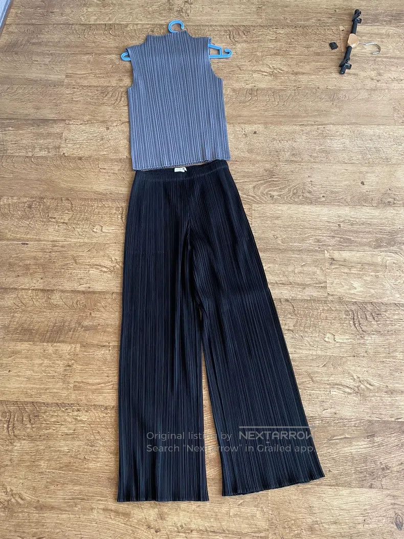Issey Miyake Issey Miyake Black Wide-leg Pants Size 25" / US 0 / IT 36 - 1 Thumbnail