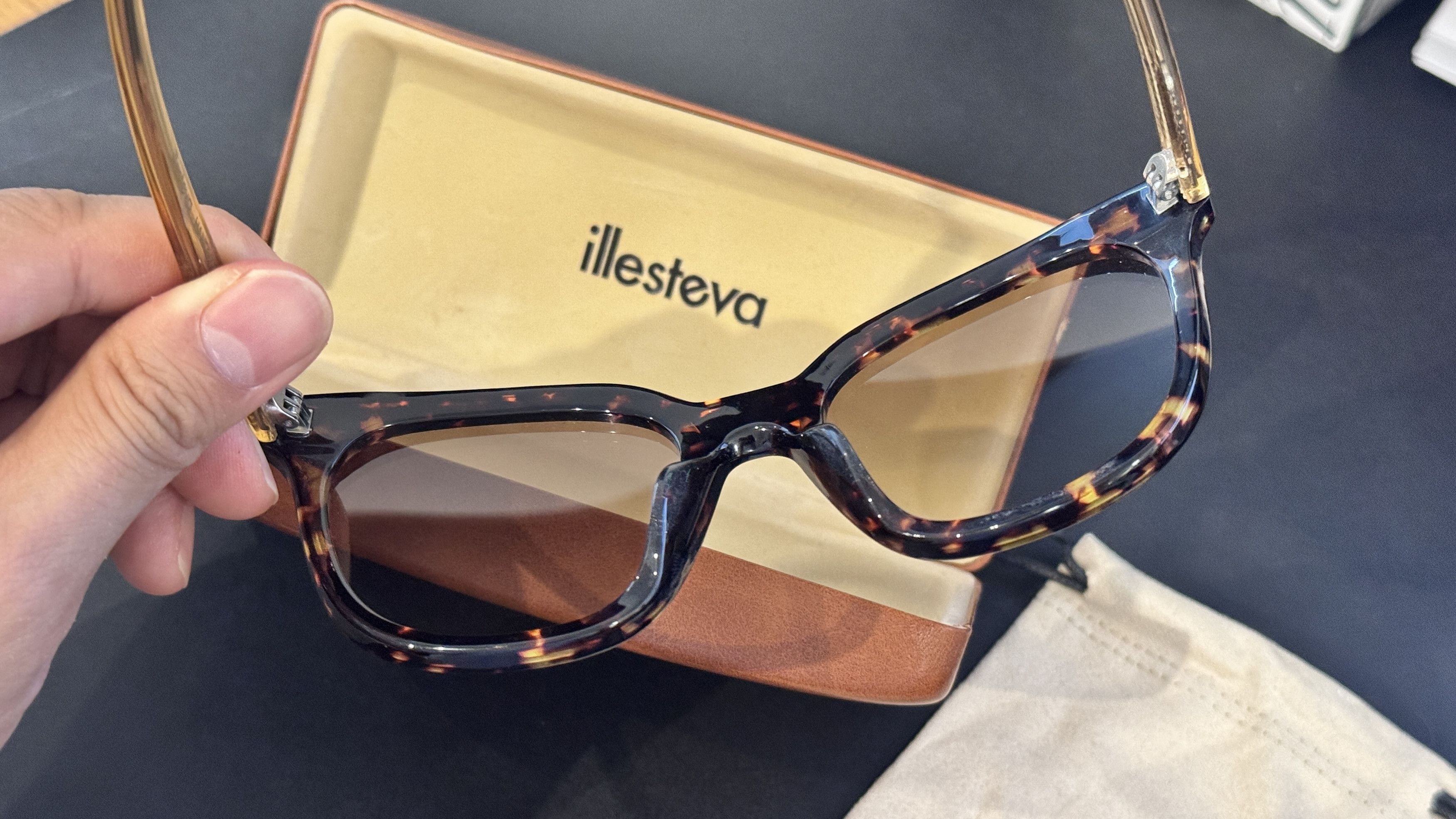 Illesteva Women's Illesteva "Camille" Tortoise Brown Sunglasses (67mm) Size ONE SIZE - 8 Thumbnail