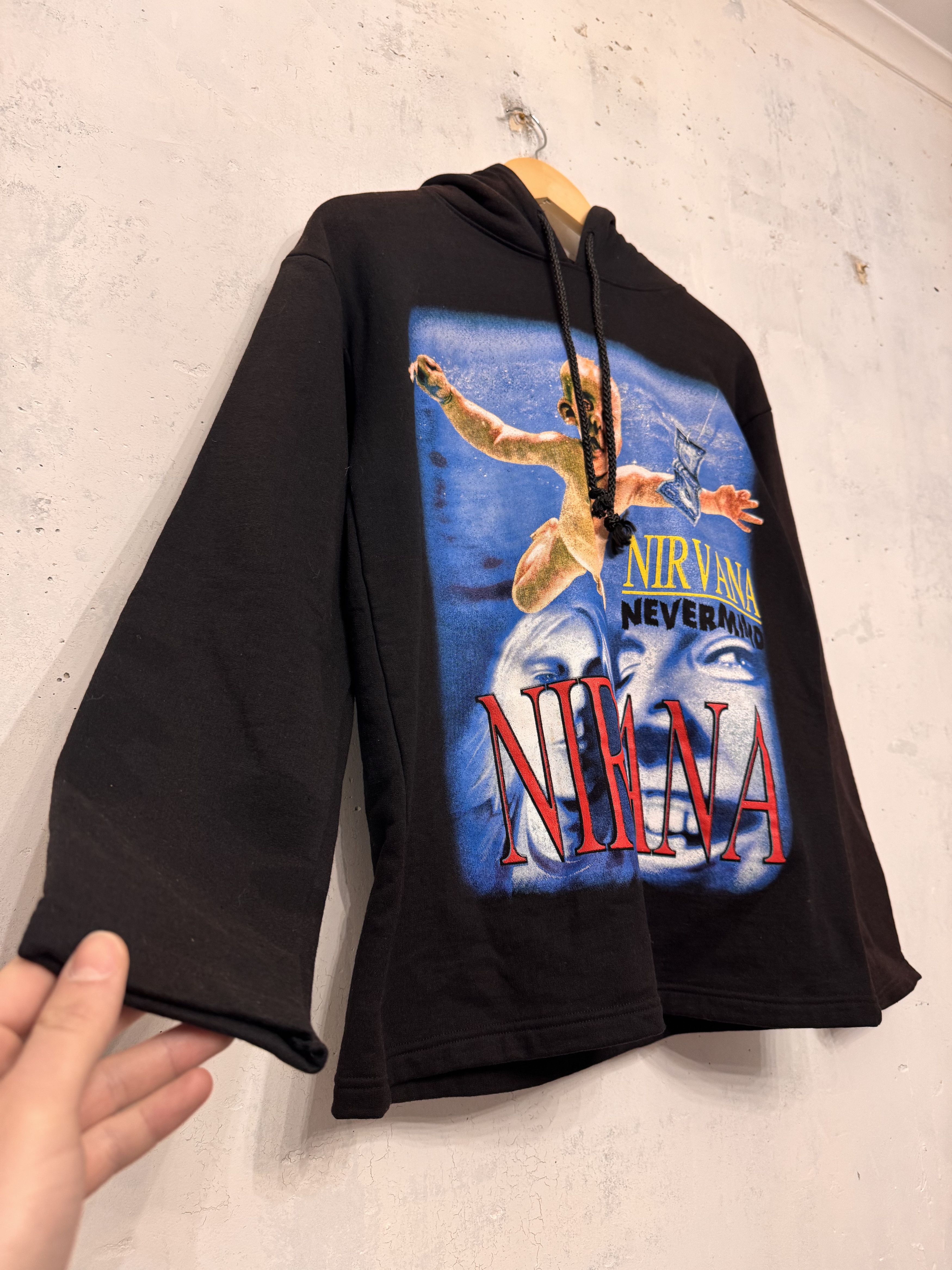 Band Tees Vintage 90s Nirvana Nevermind Rock Band Hoodie Size US M / EU 48-50 / 2 - 3 Thumbnail