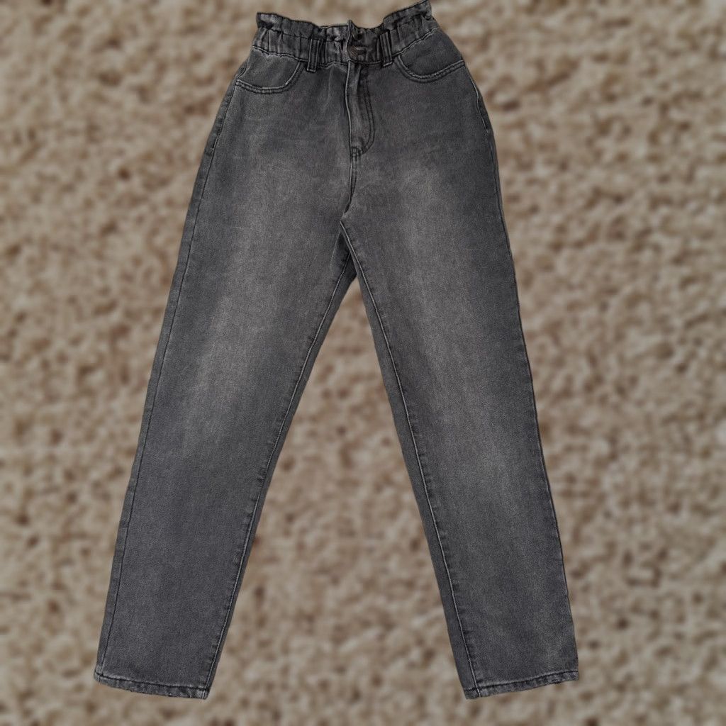 Forever 21 FOREVER 21 Jeans Womens Small Black High Rise Paperbag Waist Mom Tapered Leg Size 28" / US 6 / IT 42 - 1 Thumbnail