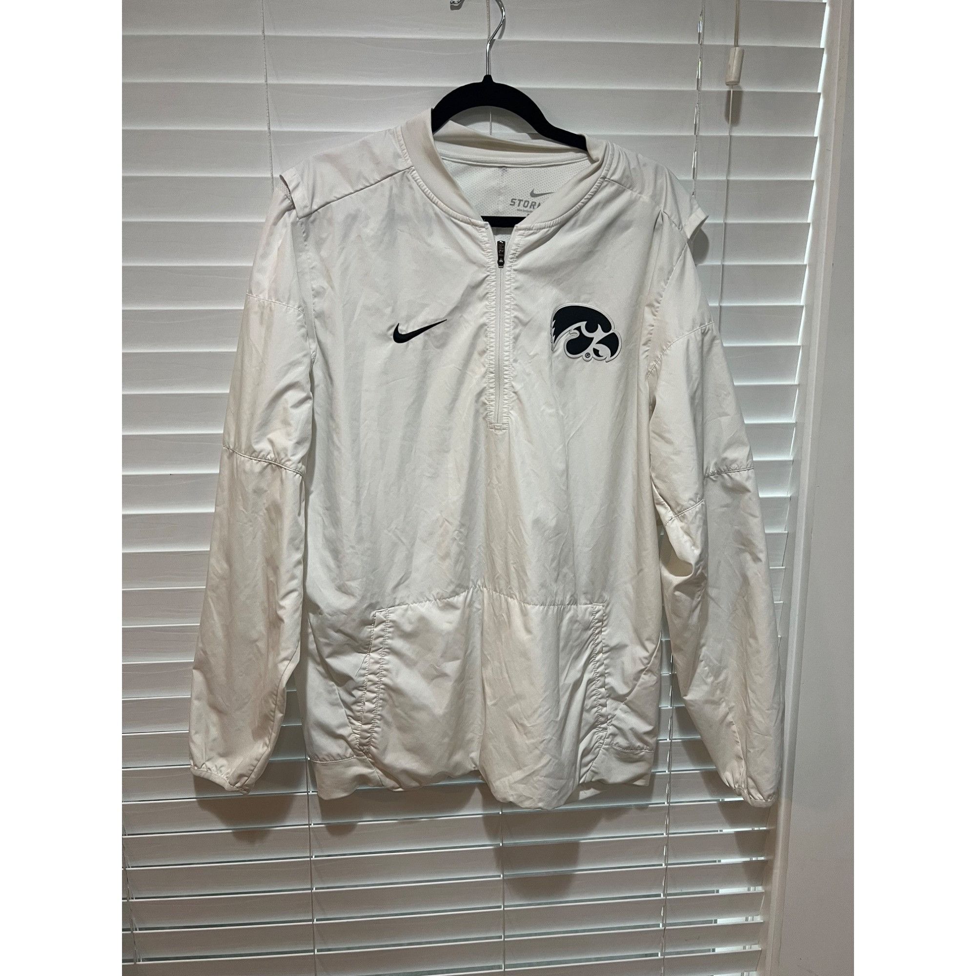 Nike Nike Iowa Hawkeyes StormFit Jacket - Size L Size US L / EU 52-54 / 3 - 1 Thumbnail