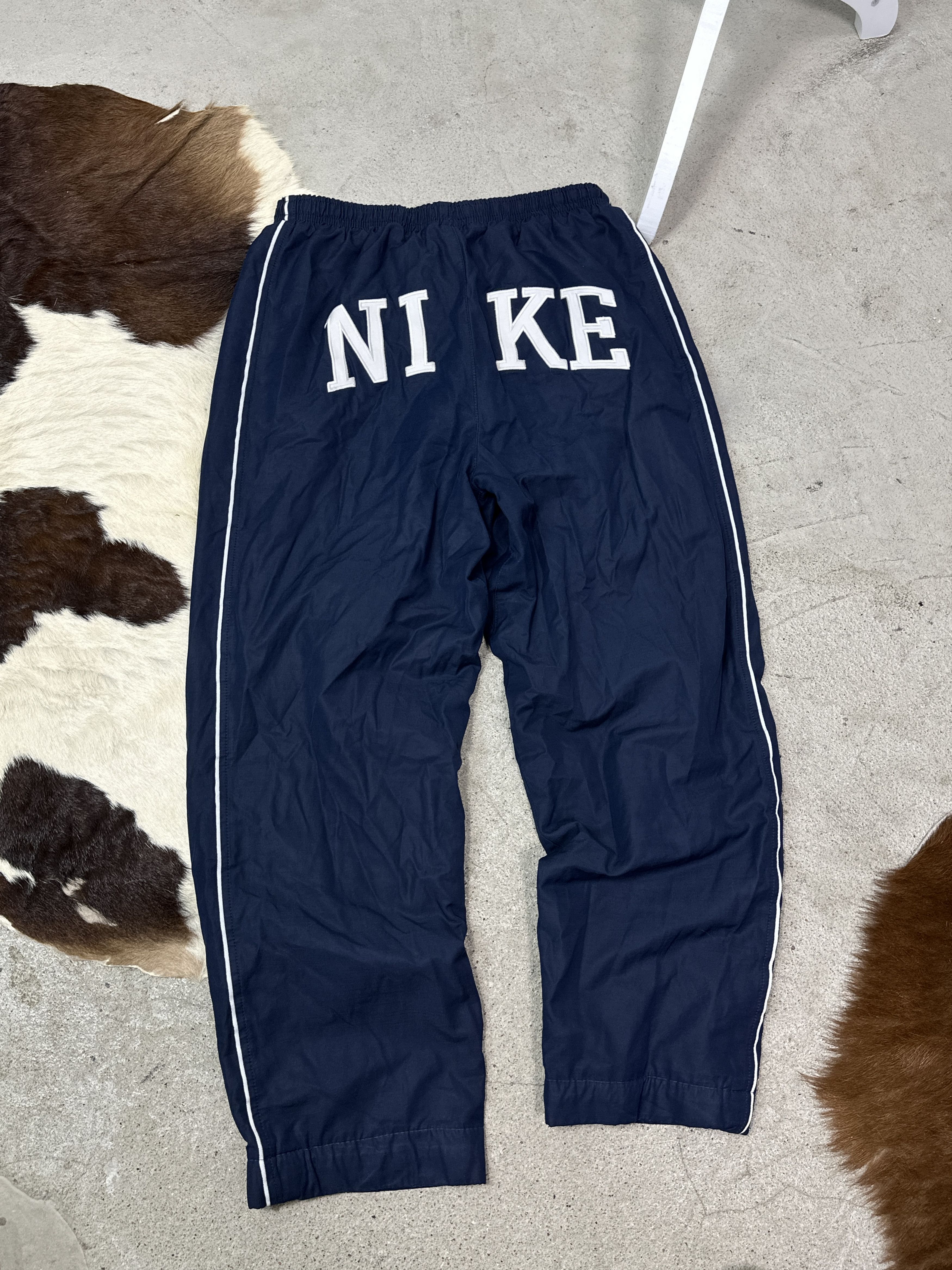 Nike Vintage Sporty Nike Parachute Spell out Logo Sweatpants 00s Size US 31 - 1 Thumbnail