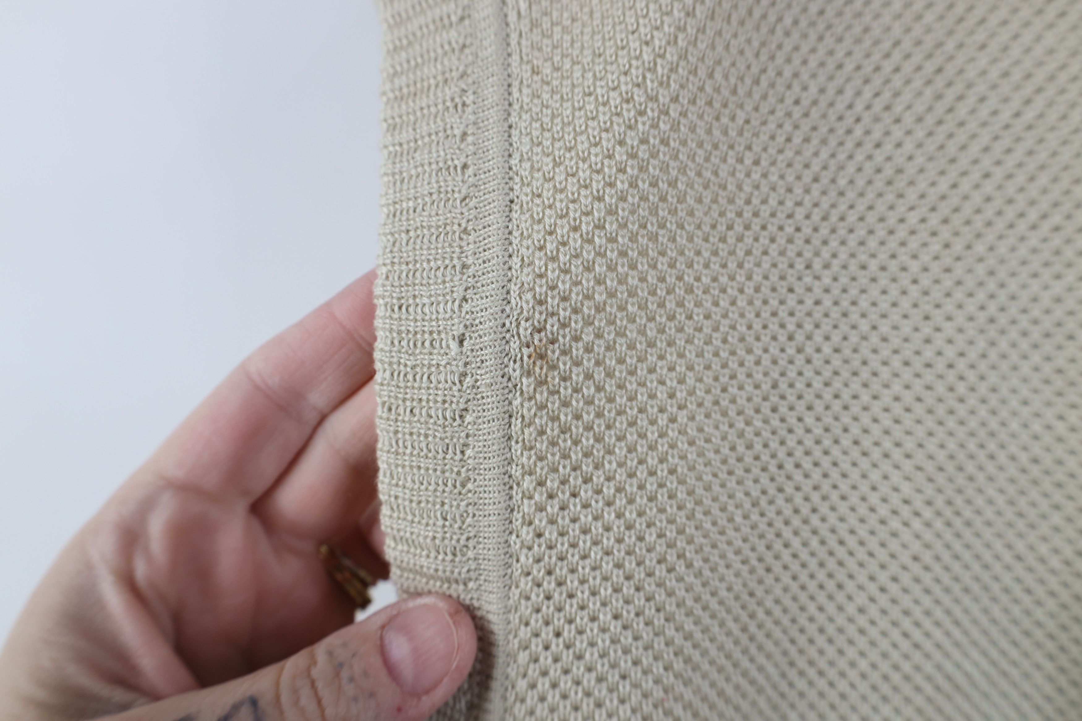 Vintage Vintage 90s Streetwear Thermal Knit Sweater Vest Beige Size US XXL / EU 58 / 5 - 5 Thumbnail