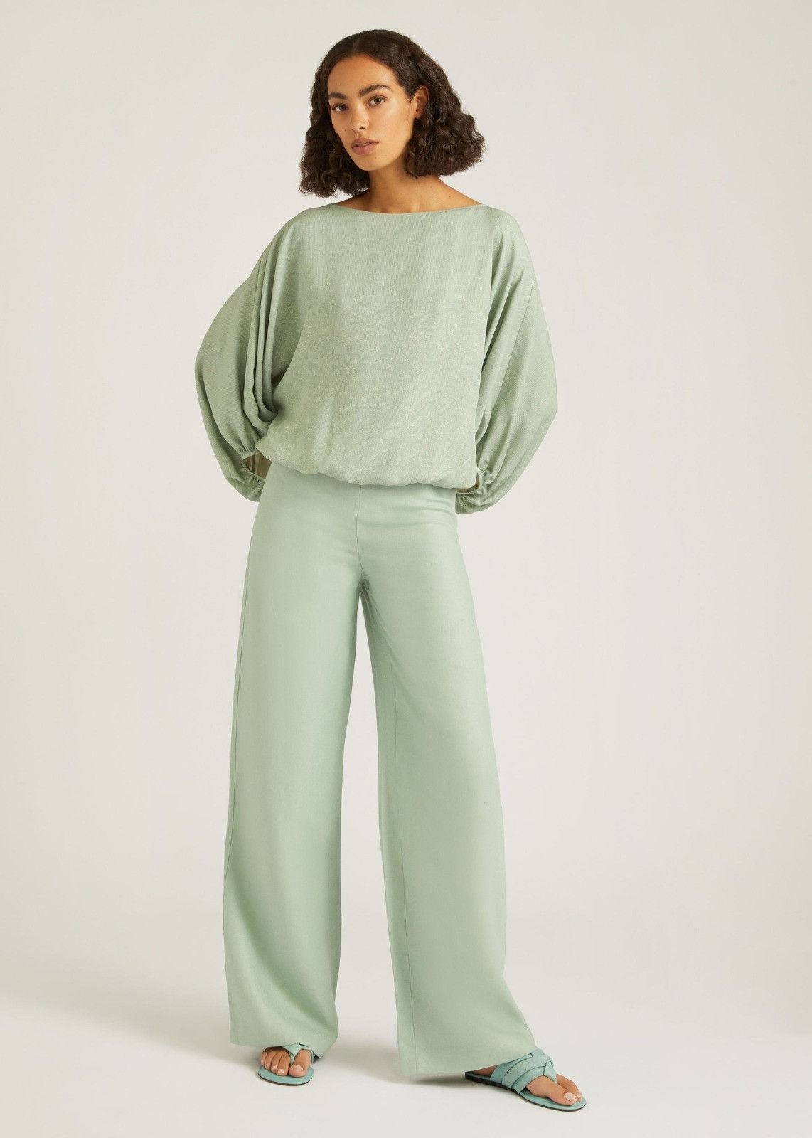 Loro Piana o1srvl11e1224 Luna Blouse in Light Green Size M / US 6-8 / IT 42-44 - 5 Thumbnail