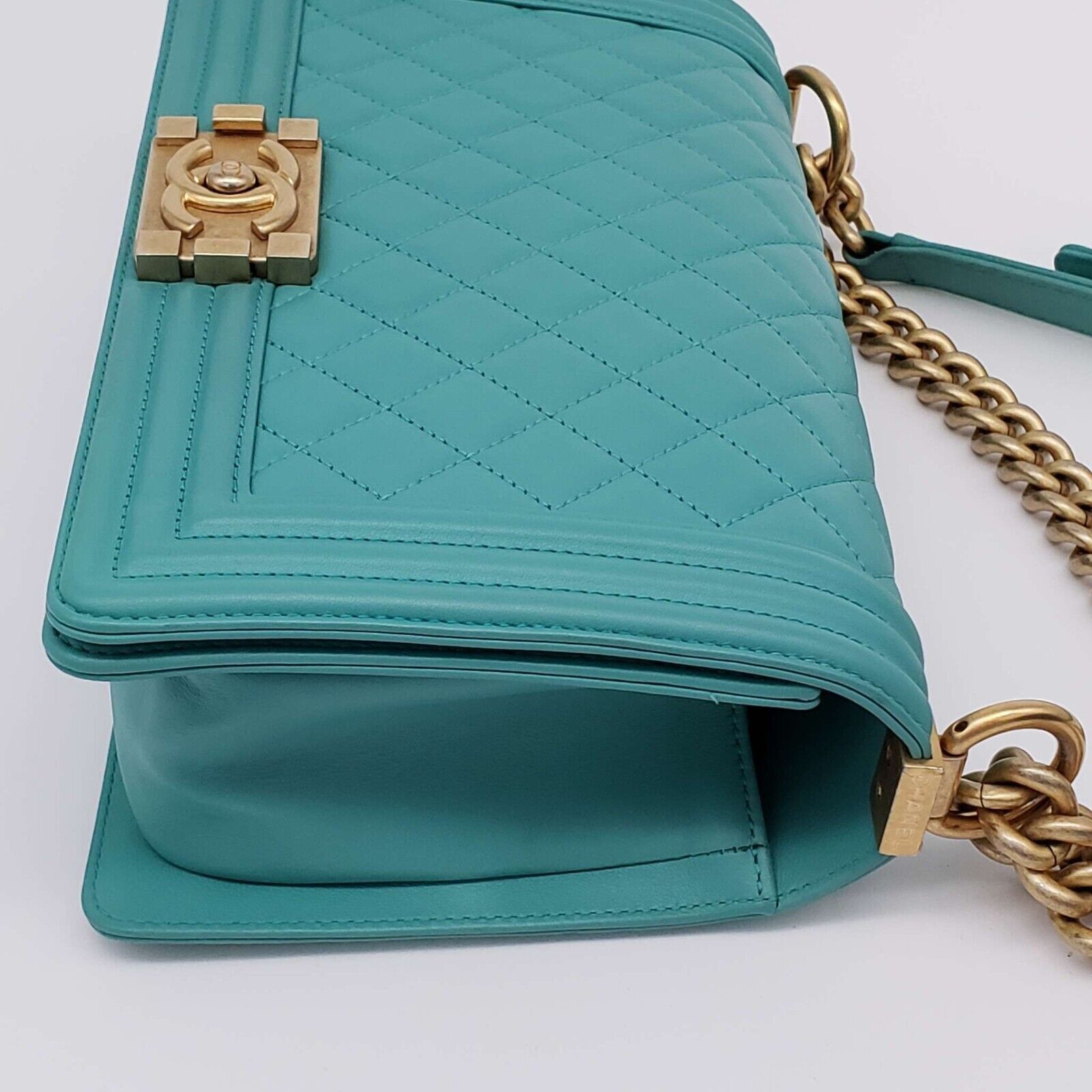 Chanel Authentic CHANEL Boy Green Leather Shoulder Bag 2650-080524 Size ONE SIZE - 10 Thumbnail