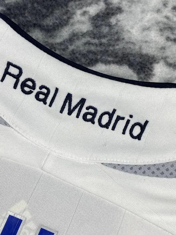 Adidas Vintage Real Madrid 2006 2007 Beckham #23 Home Shirt Jersey Size US S / EU 44-46 / 1 - 19 Thumbnail