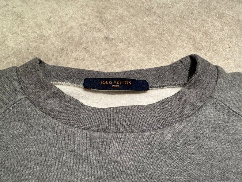 Louis Vuitton Louis Vuitton grey long sleeves 2501-Nextarrow Size US XS / EU 42 / 0 - 5 Thumbnail
