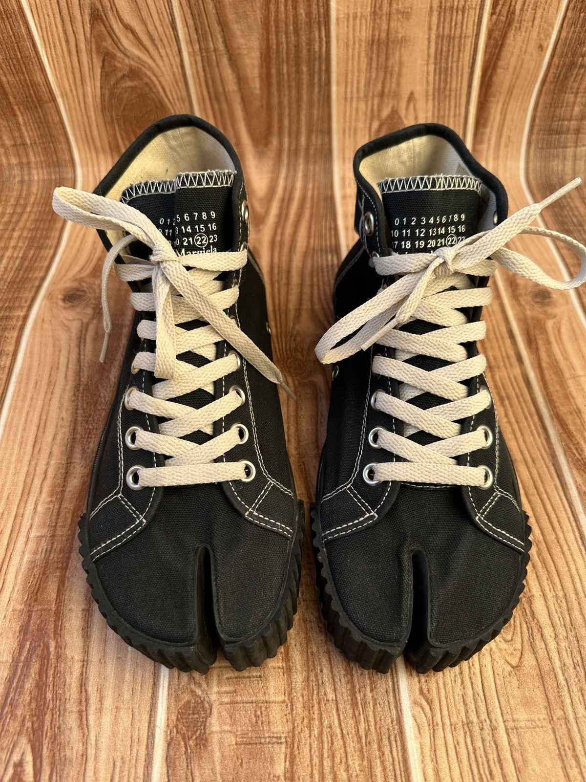 Maison Margiela Maison margiela Tabi Canvas Hightop Black Sneaks 22. Size US 8 / IT 38 - 3 Thumbnail