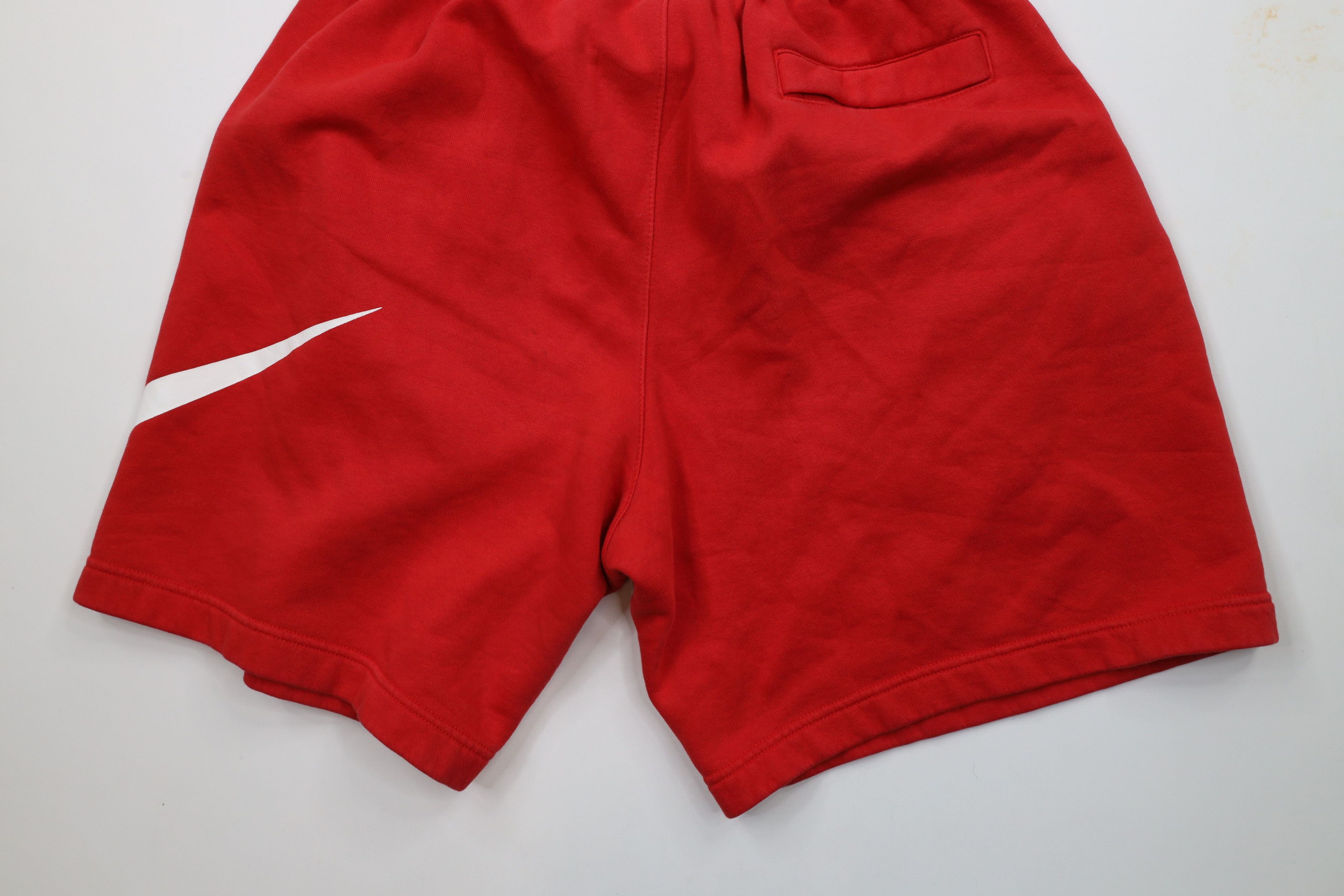 Nike × Vintage Vintage Nike Swoosh Logo Above Knee Sweatpants Shorts Red Size US 34 / EU 50 - 11 Thumbnail