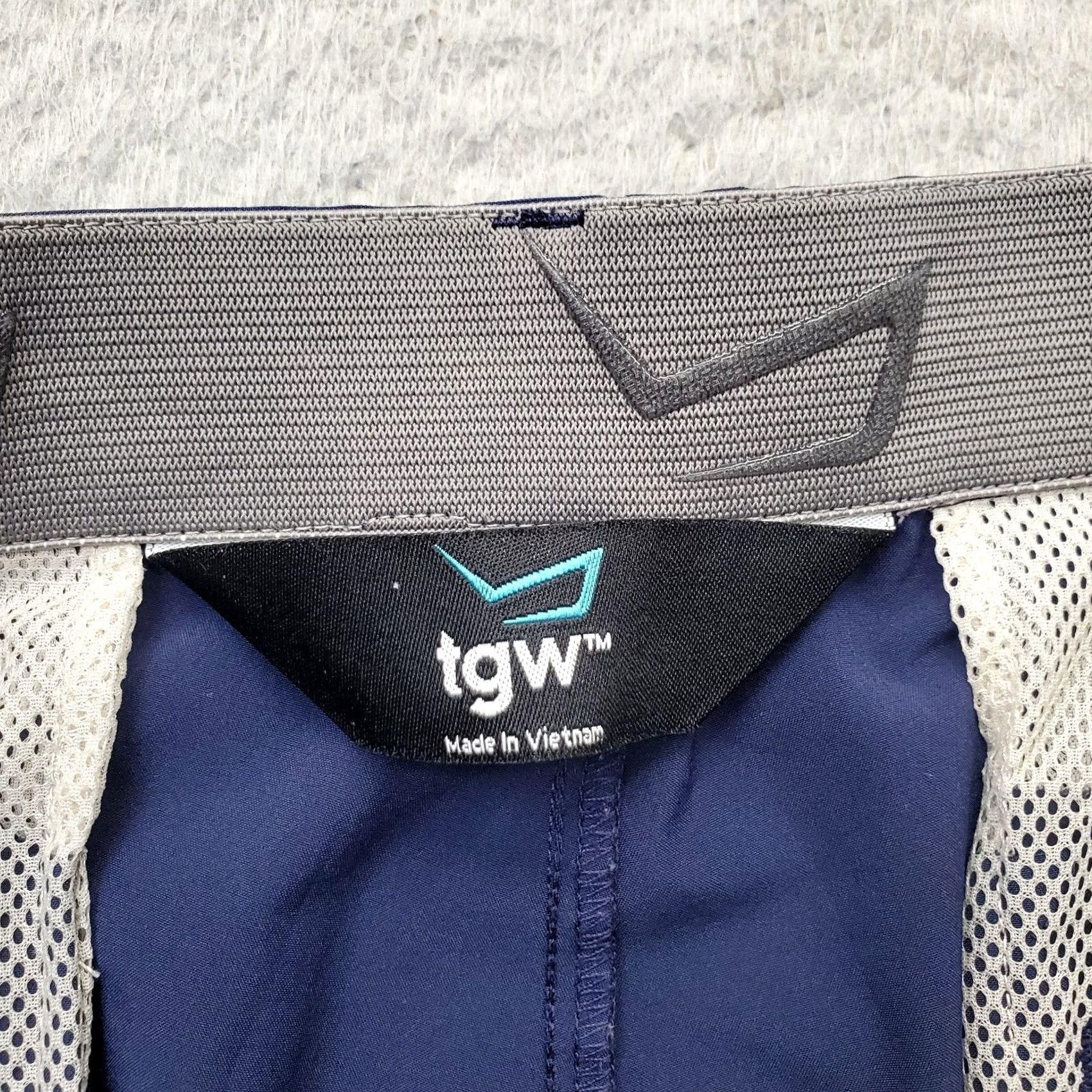 Vintage TGW Chino Shorts Mens 40 Navy Thermal Lined Slash Pockets Low Waist Regular Fit Size US 40 / EU 56 - 6 Thumbnail