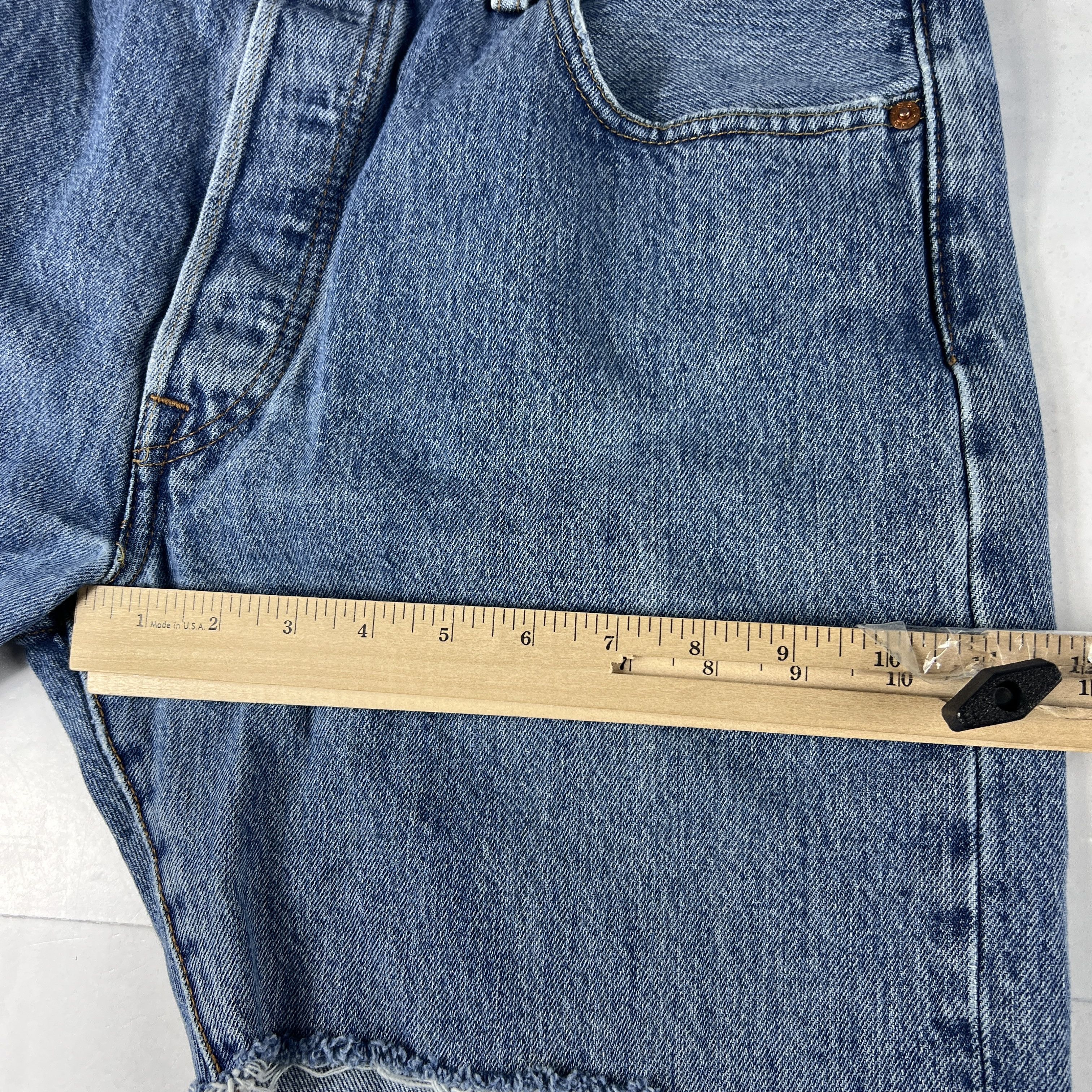 Levi's Levi's Jean Shorts 501 Straight Faded Cut Off Denim Jorts Size US 35 - 17 Thumbnail