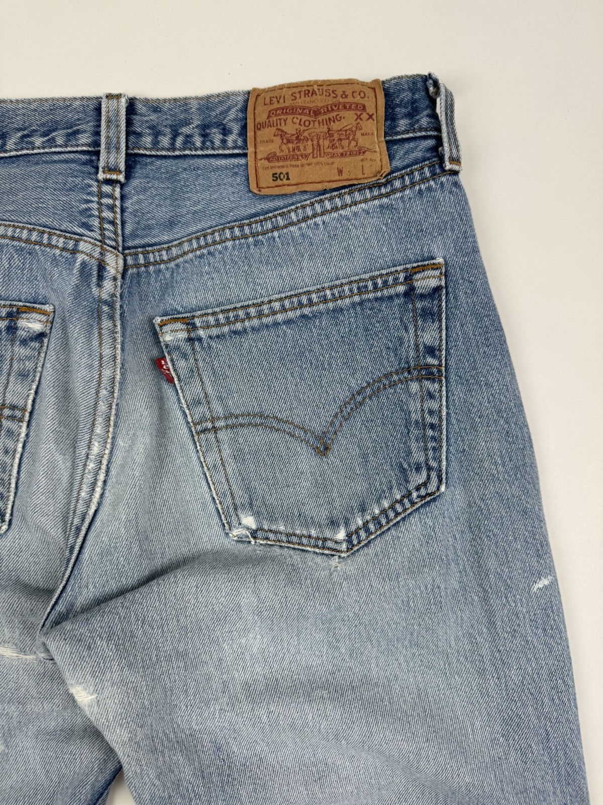 Levi's 1990’s Vintage Levi’s 501 Repaired Washed Denim Jeans USA Size US 31 - 14 Thumbnail