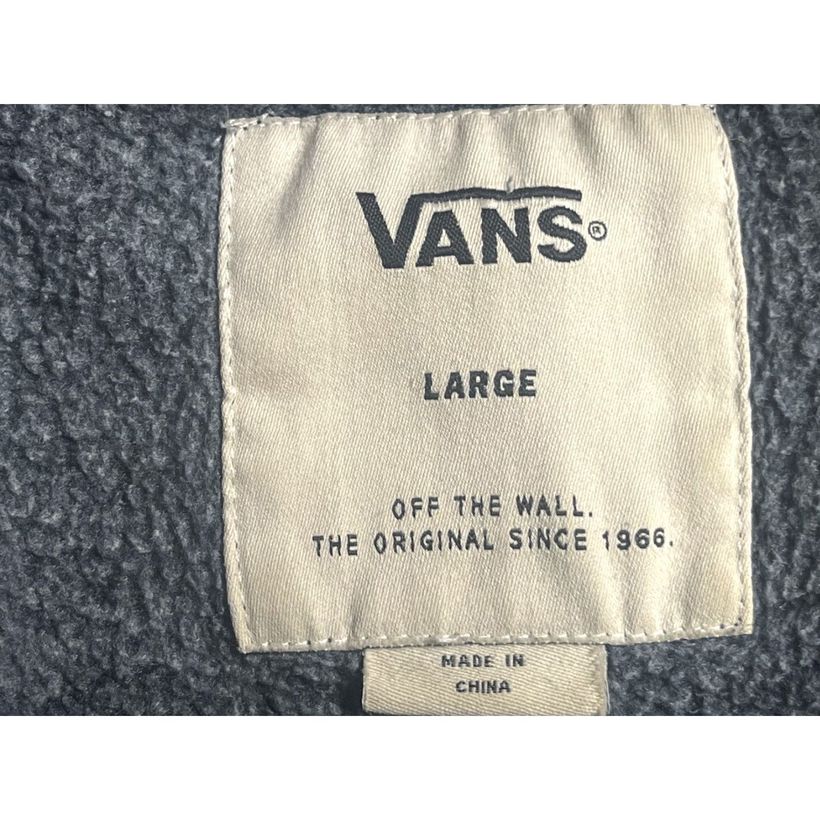 Vans VANS Off The Wall Sweatshirt Hoodie Men L Long Sleeve Front Pocket Logo Solid Blue Mens Regular Size L Size US L / EU 52-54 / 3 - 6 Thumbnail