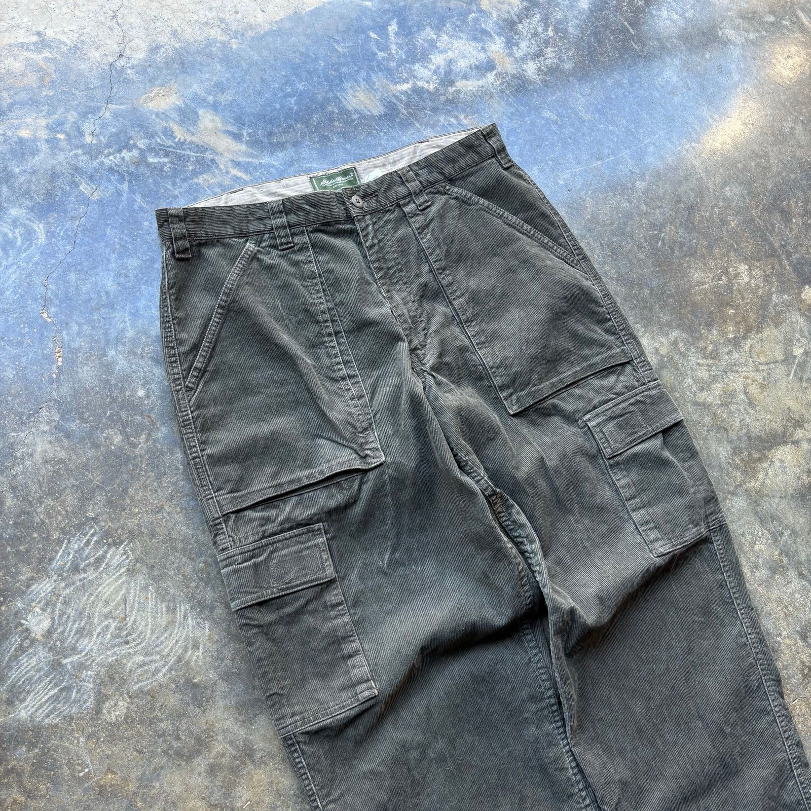 Eddie Bauer Vintage Eddie bauer thick corduroy cargo pants Size US 36 / EU 52 - 5 Thumbnail