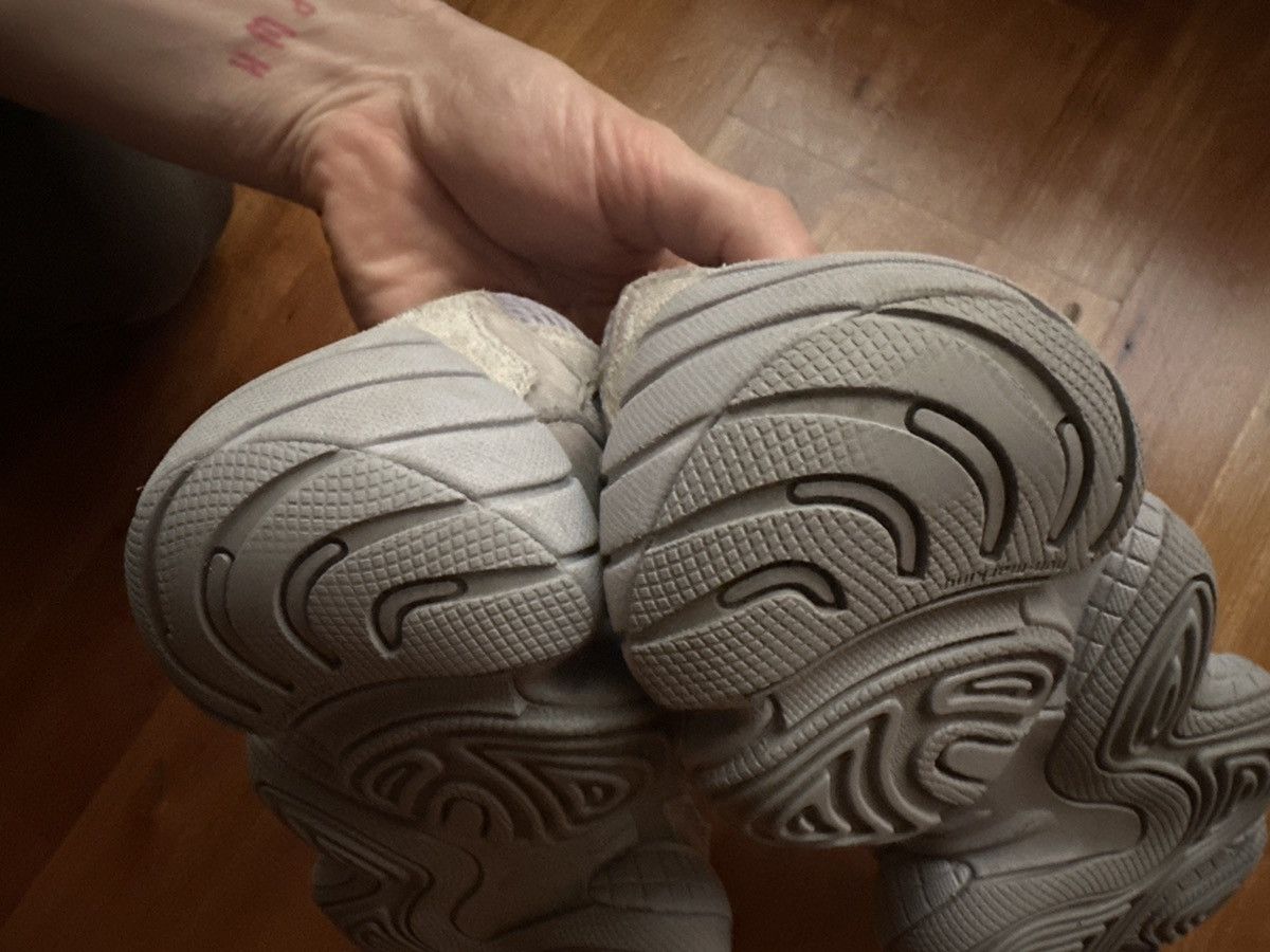 Yeezy Yeezy 500 Salt Stone Size US 6 / EU 39 - 7 Thumbnail