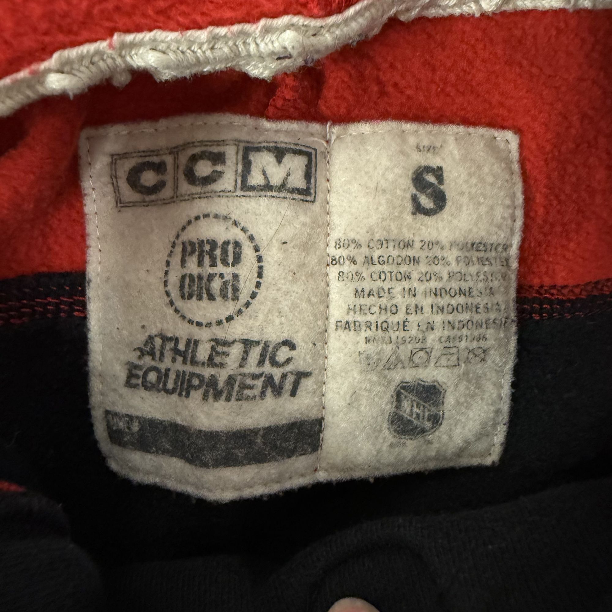Ccm Vtg CCM NHL Red Black Color Block CHIEFS Pullover Hoodie Size US S / EU 44-46 / 1 - 9 Thumbnail