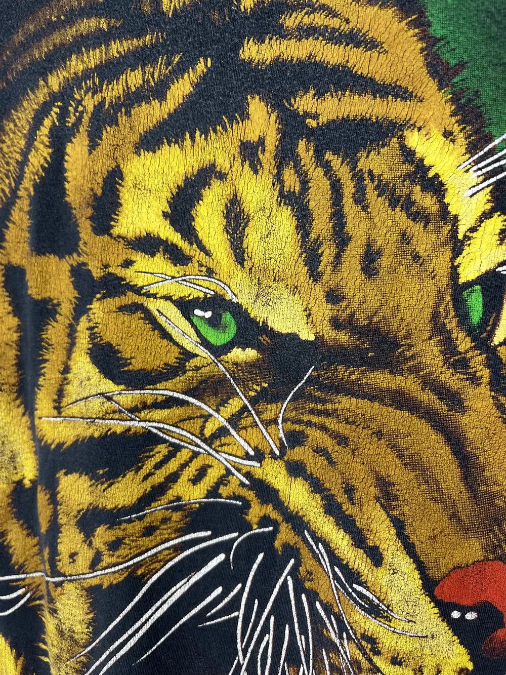 Vintage Vintage 90s Tiger Face Boxy Fit Tee Zip It London Size US L / EU 52-54 / 3 - 7 Thumbnail