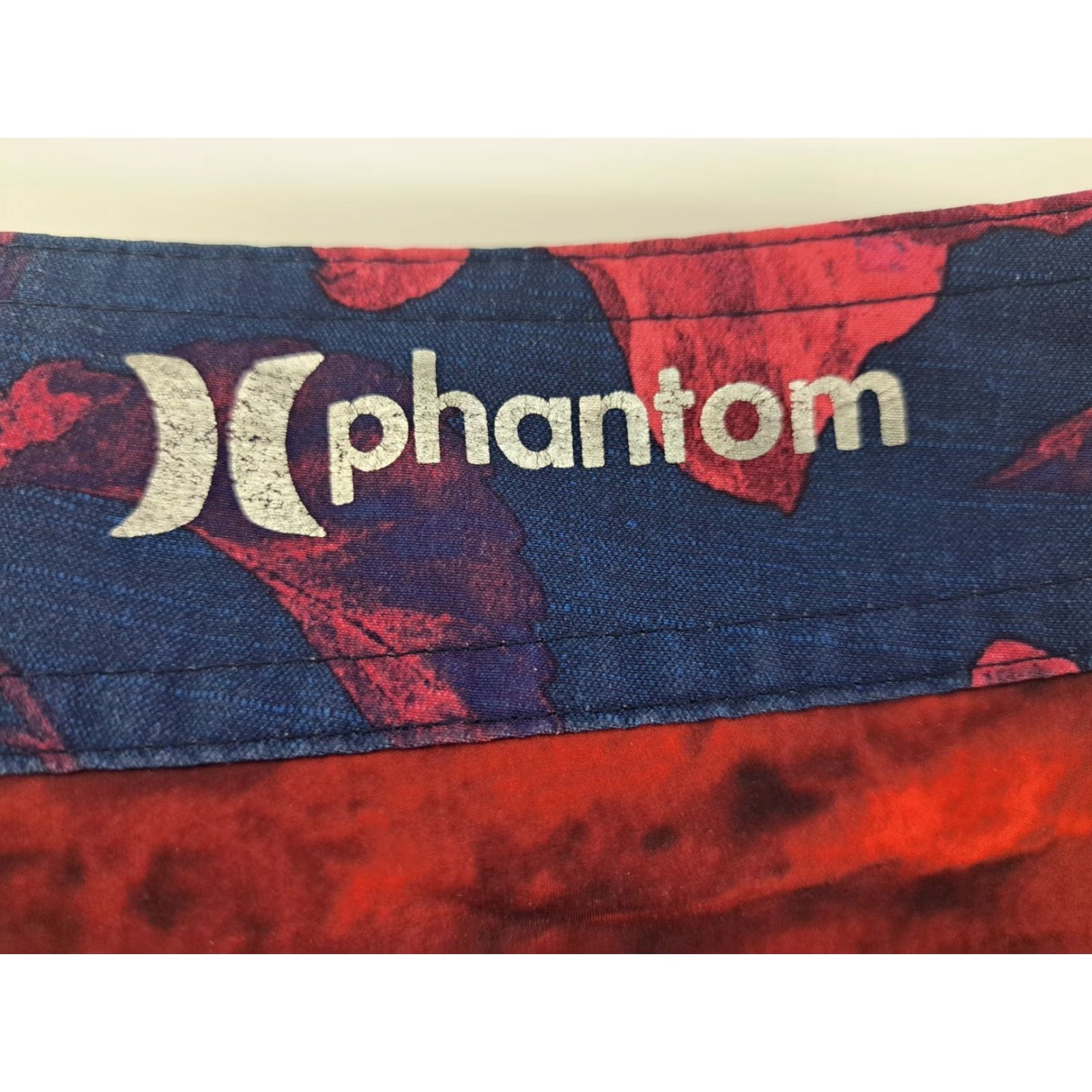 Hurley Hurley Phantom Board Shorts Men 32 Red/Black Polyester Drawstring Back Pocket Lightweight Beach 90s Theme Lifeguard Surfing Recreational Size US 32 / EU 48 - 4 Thumbnail