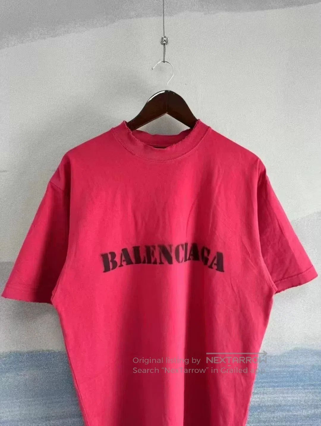 Balenciaga Balenciaga Red Distressed Blur Letter Oversized SS. Size XXS / US 00 / IT 34 - 2 Thumbnail