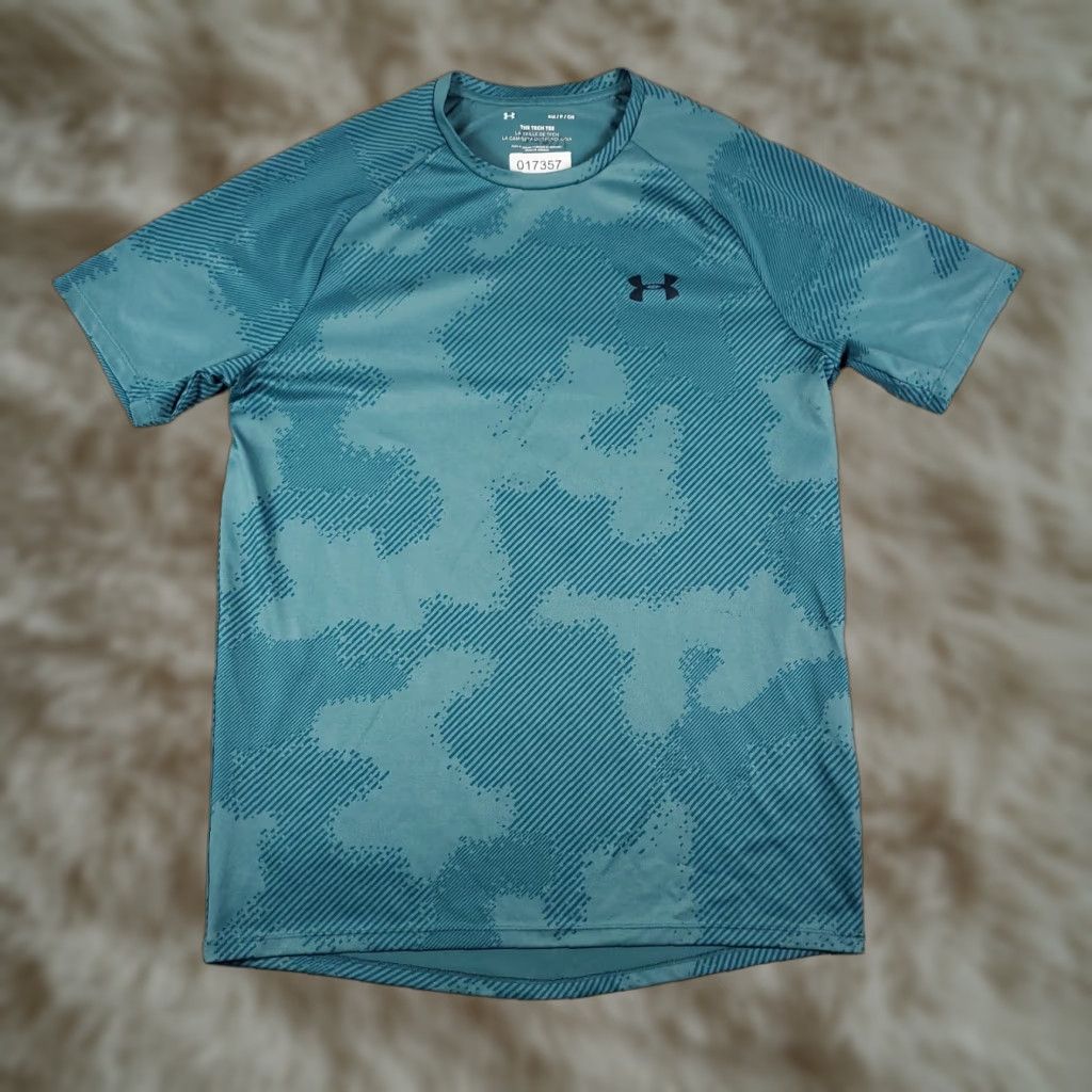 Under Armour Under Armour T Shirt Mens Small Blue Camouflage HeatGear Active Work Out Gym Size US S / EU 44-46 / 1 - 1 Thumbnail