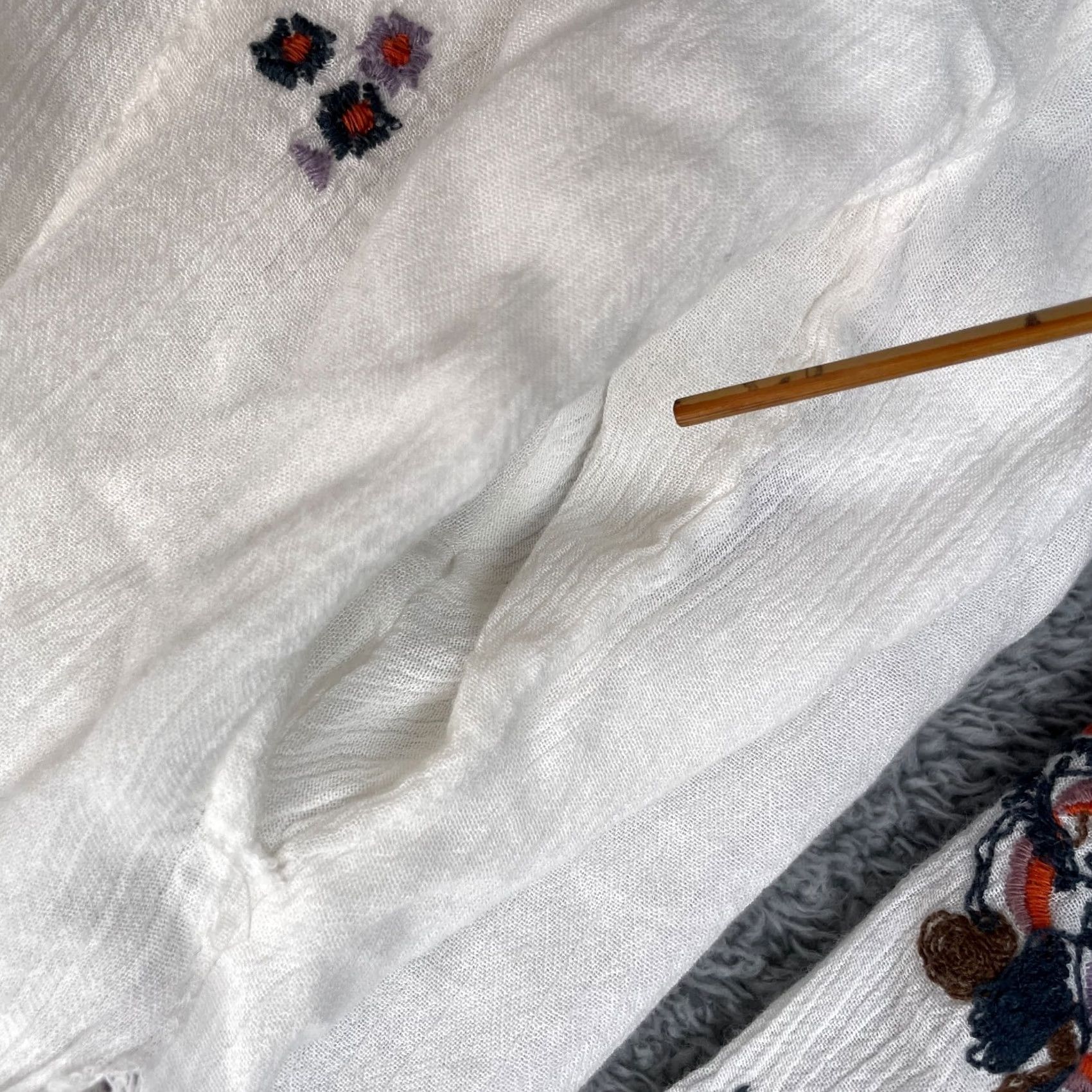 Free People Free People Dress Womens M White Mini Floral Embroidered Bell Sleeve Bohemian City 90s Style Womens Size M / US 6-8 / IT 42-44 - 7 Thumbnail