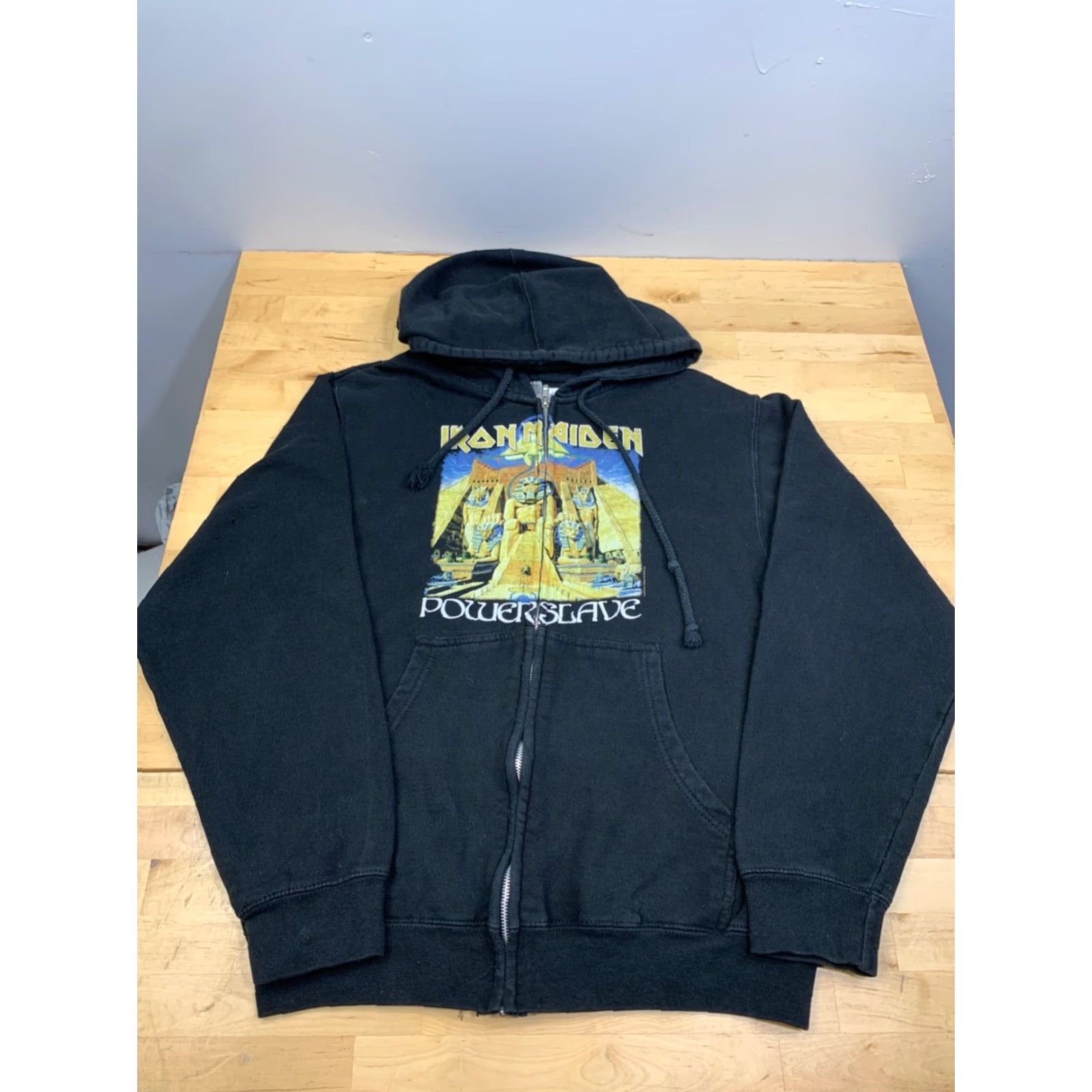 Vintage Iron Maiden Powerslave Jacket S Men Black Vintage No 84-85 Slavery Tour Rock Band Metal Shirt Size US S / EU 44-46 / 1 - 3 Thumbnail