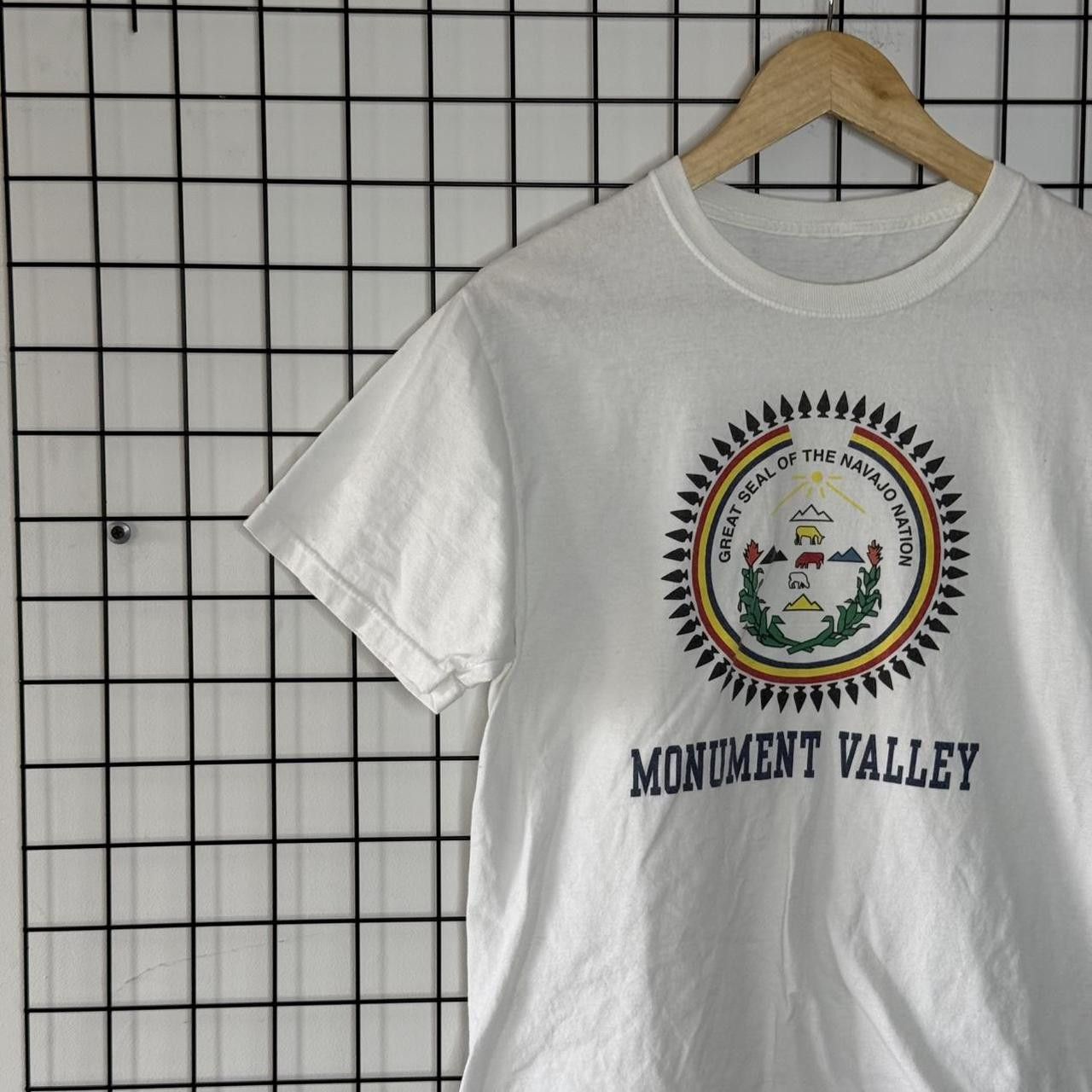 Vintage Monument Valley Vintage T shirt Spellout 90s Size US M / EU 48-50 / 2 - 3 Thumbnail